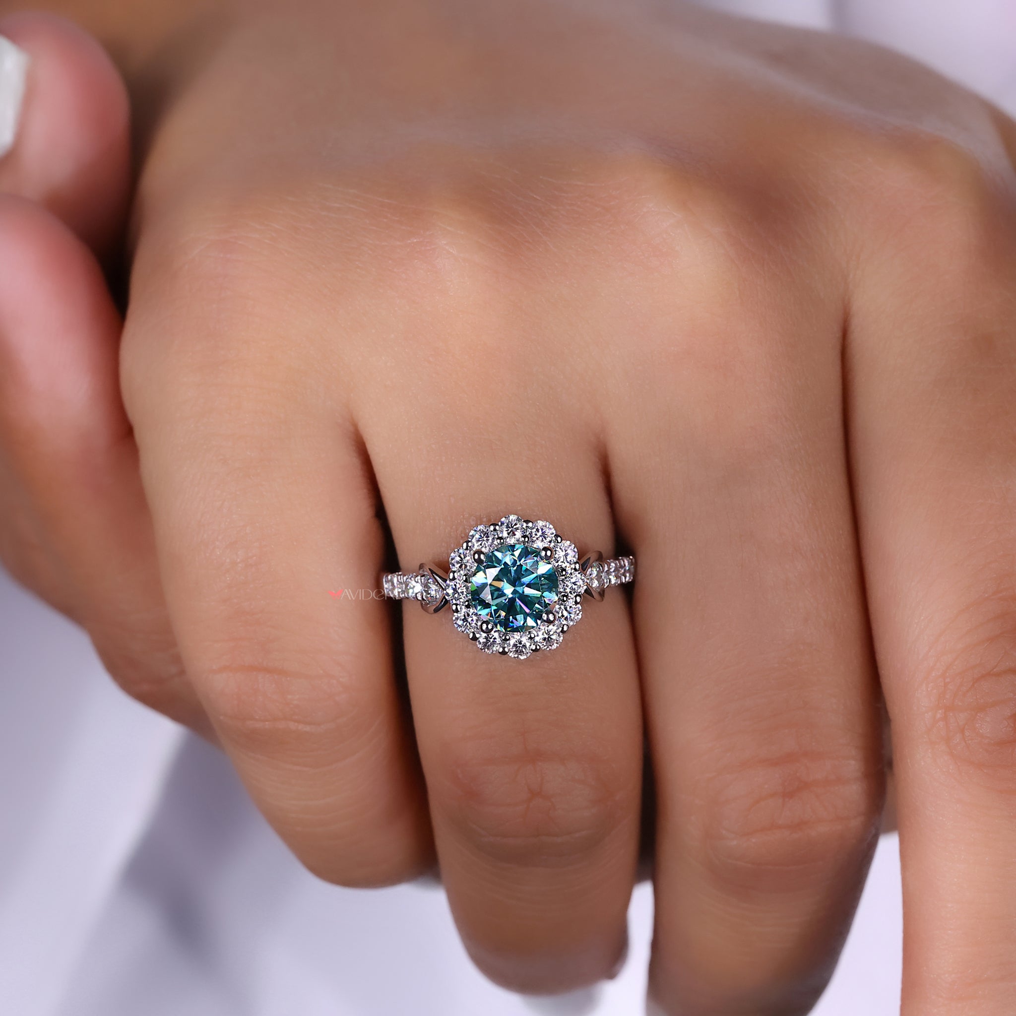 Prong setting ring for a secure and stylish look.