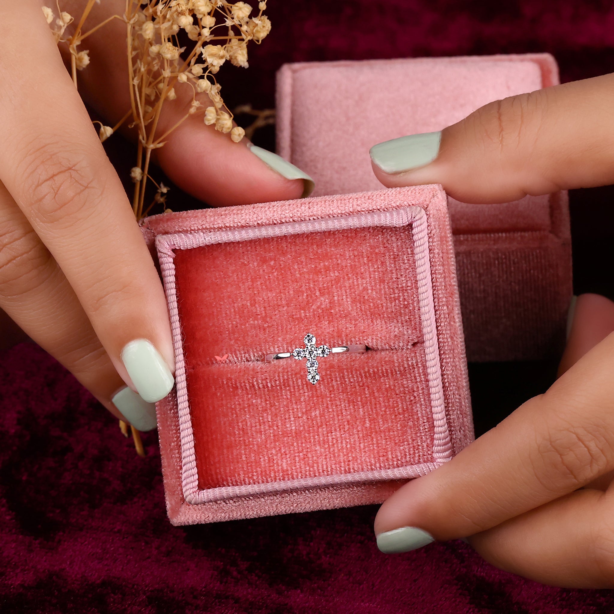 Moissanite gold ring, moissanite wedding ring, avideri ring