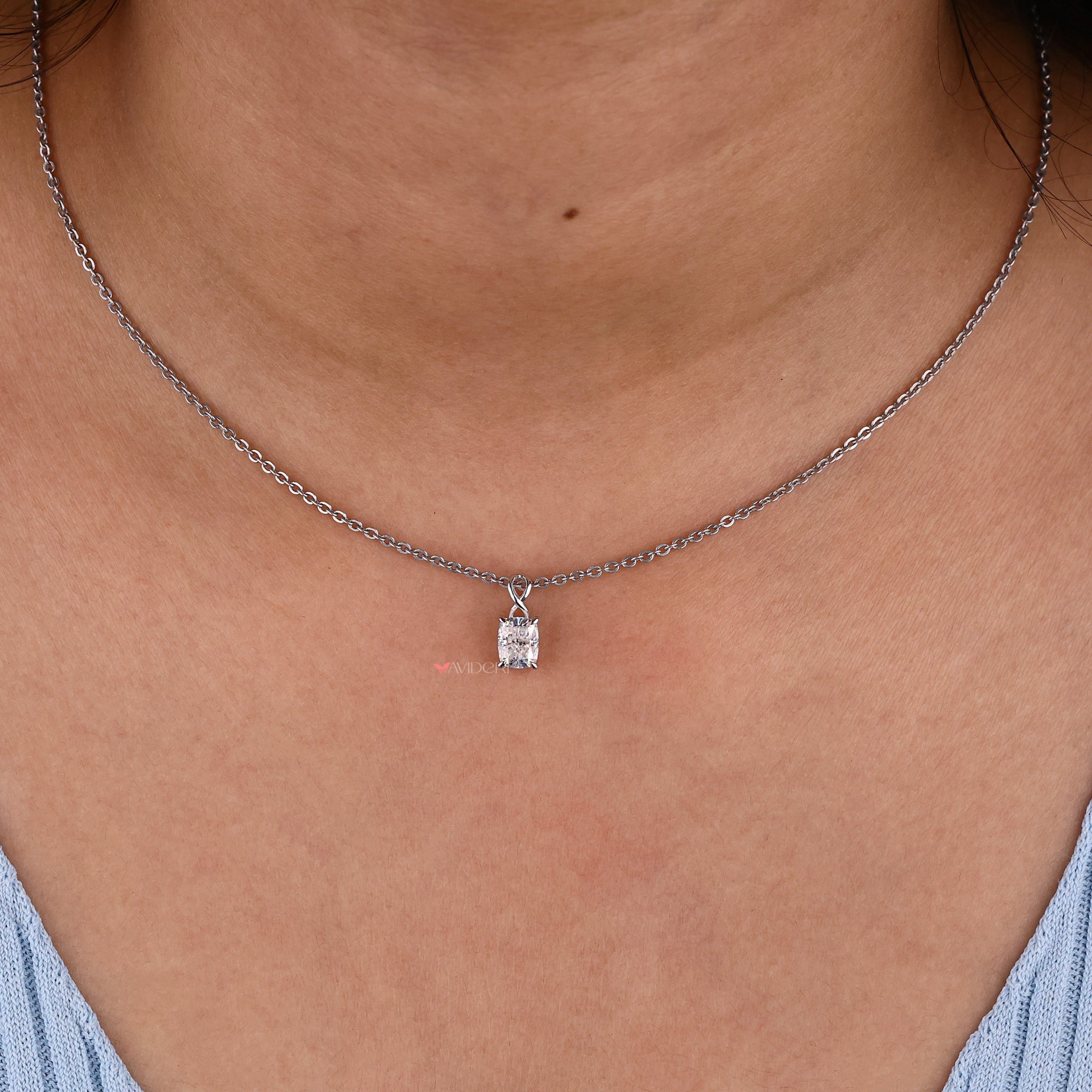 Unique gift ideas for women, offering a beautifully crafted pendant that will be cherished.