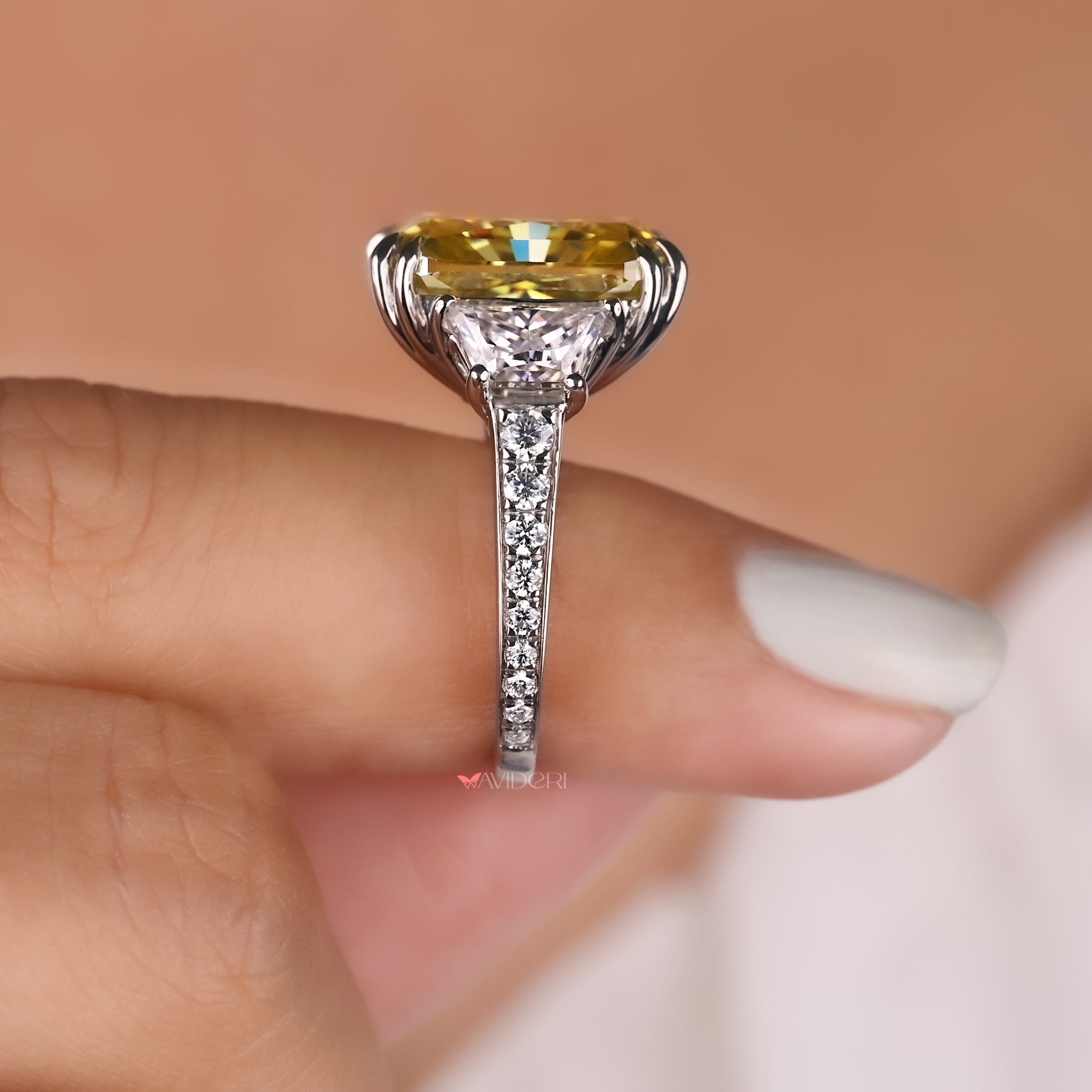 Tapered Pave Setting ring, pave ring, double claw prong