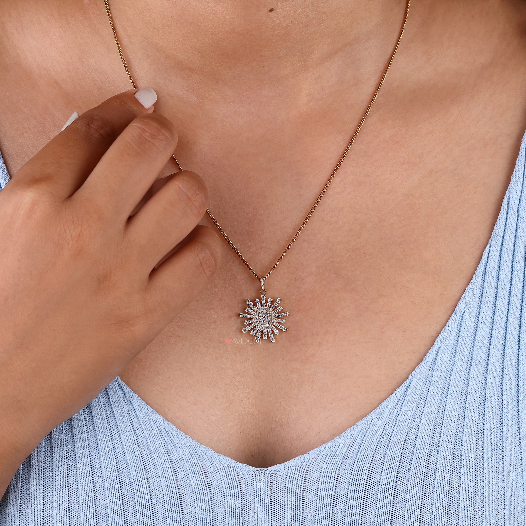 Moissanite pendant offering a brilliant shine.