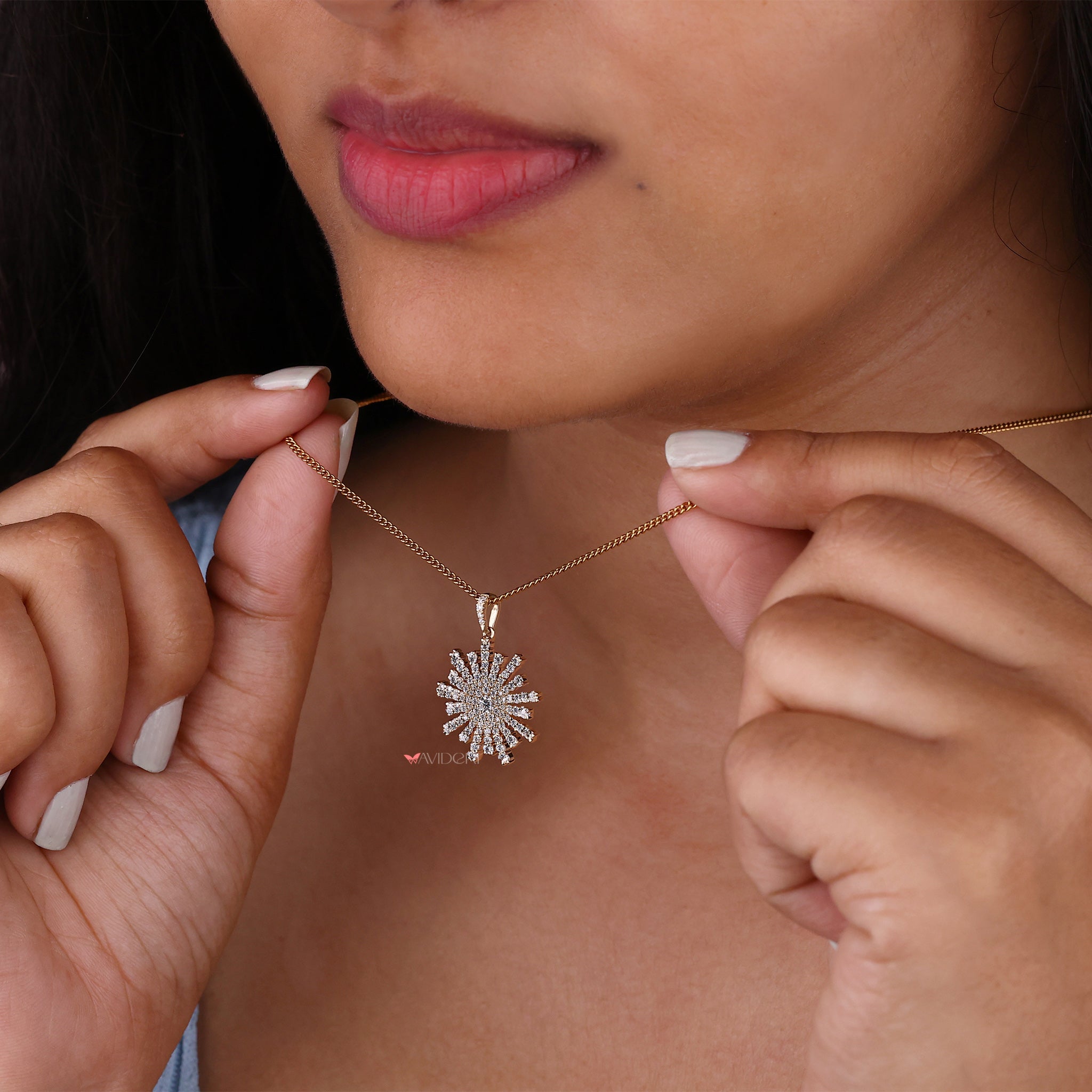 Sunflower round brilliant cut moissanite pendant for a bright look.