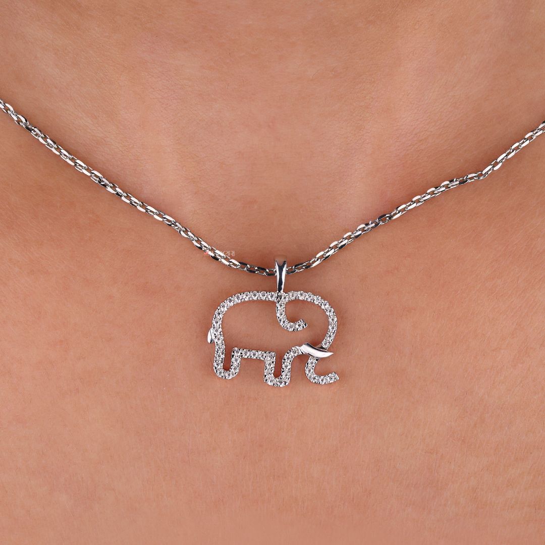 Round Cut Elephant Pendant In White Gold