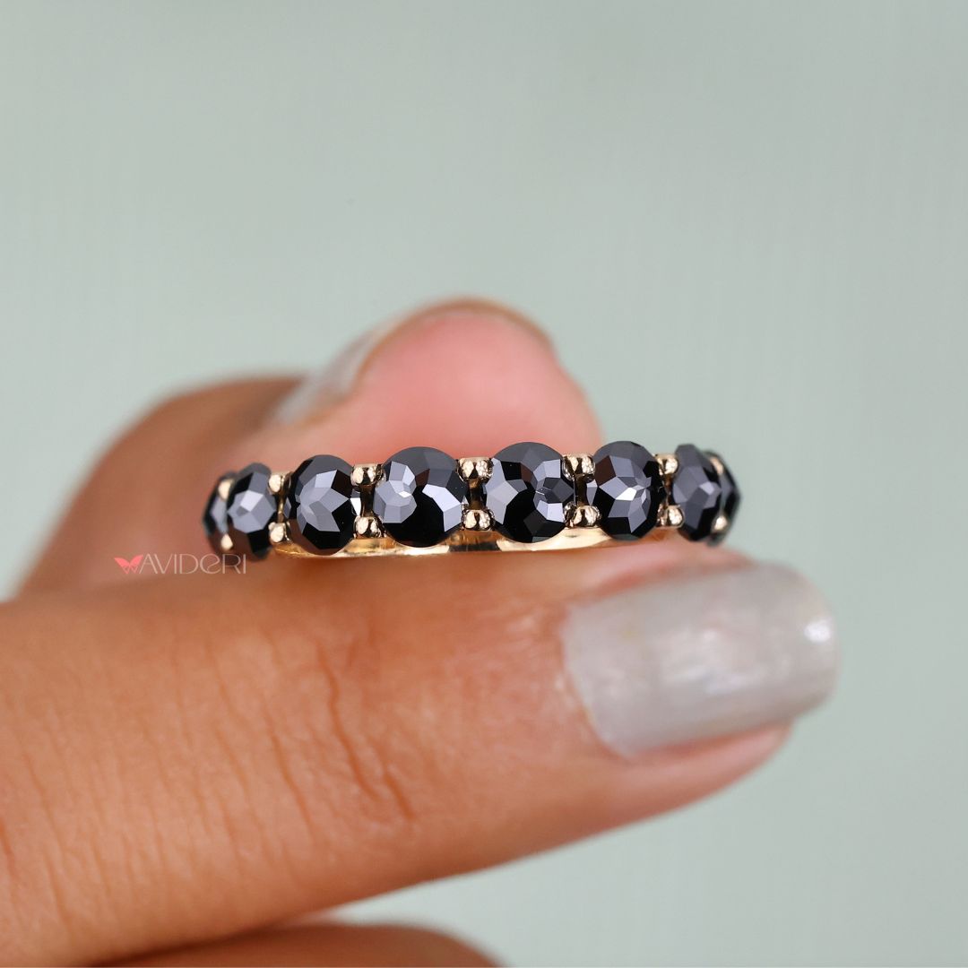 Round Rose Flower band features floral-inspired beauty in every detail.