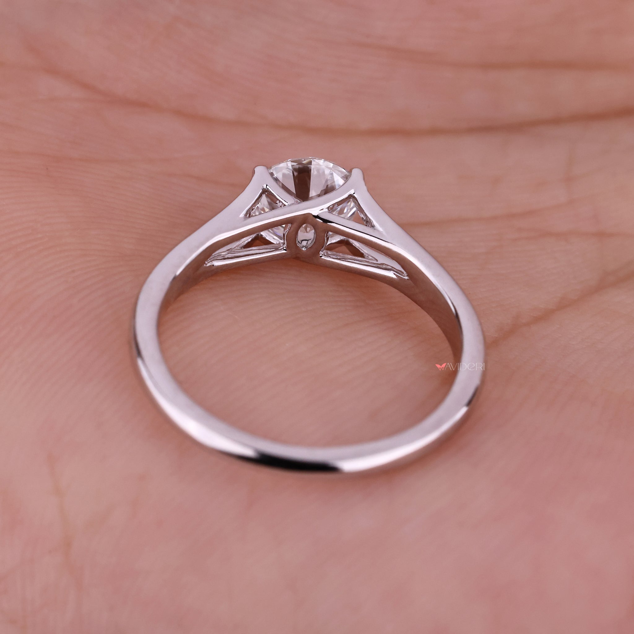 Split shank diamond ring offering a perfect blend of luxury and contemporary style.