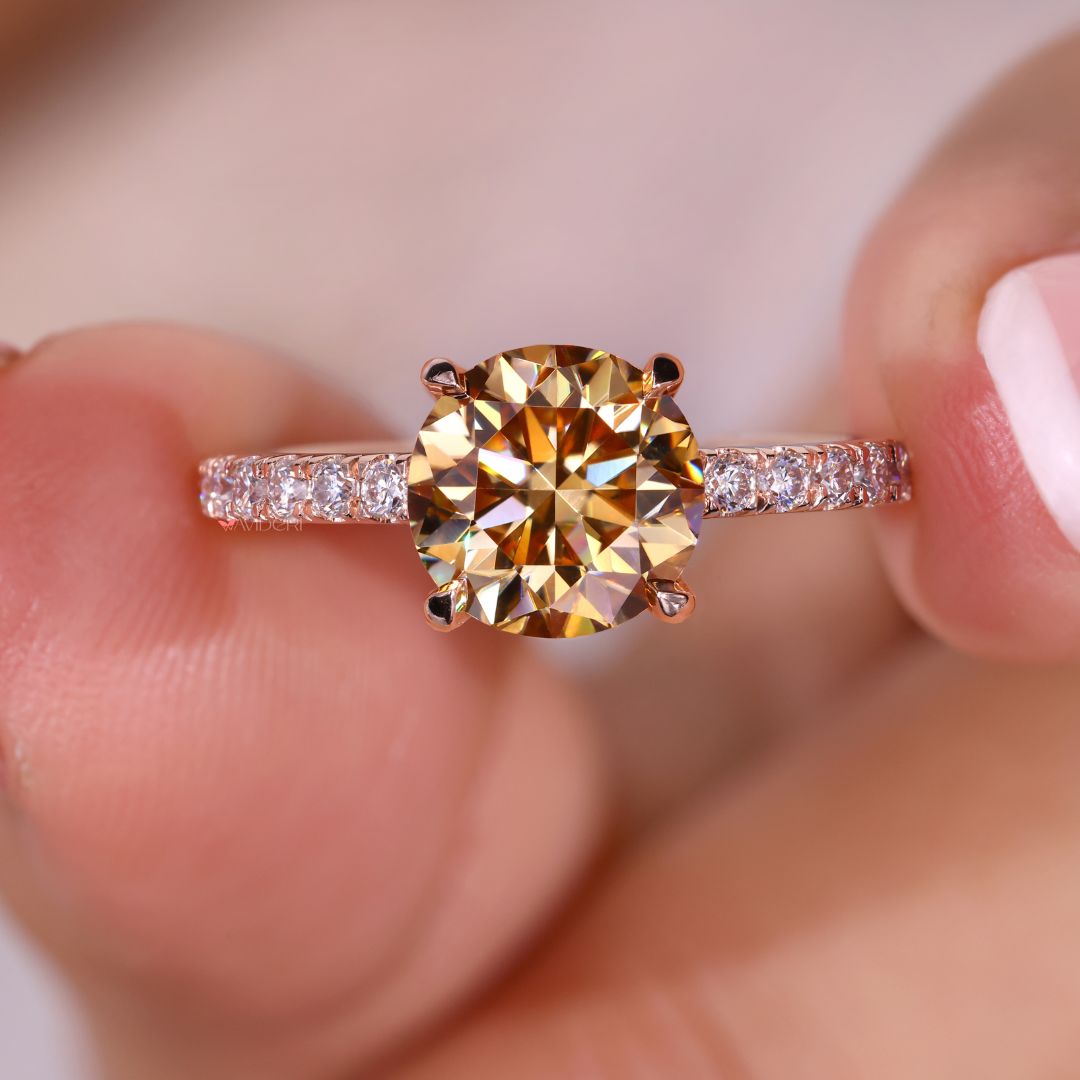 4 prong ring crafted to highlight the center stone’s radiance