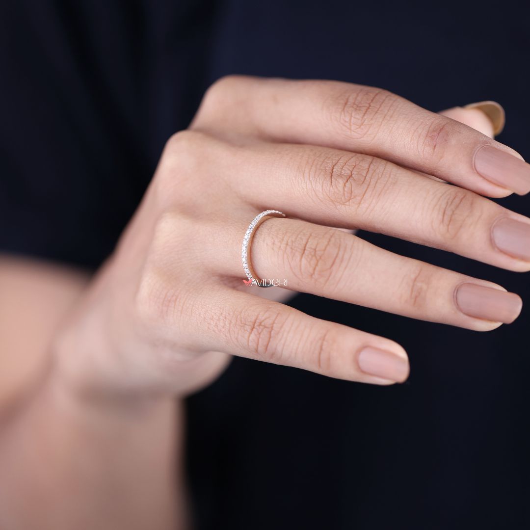 Round cut moissanite sparkles brightly with refined brilliance and clean symmetry.