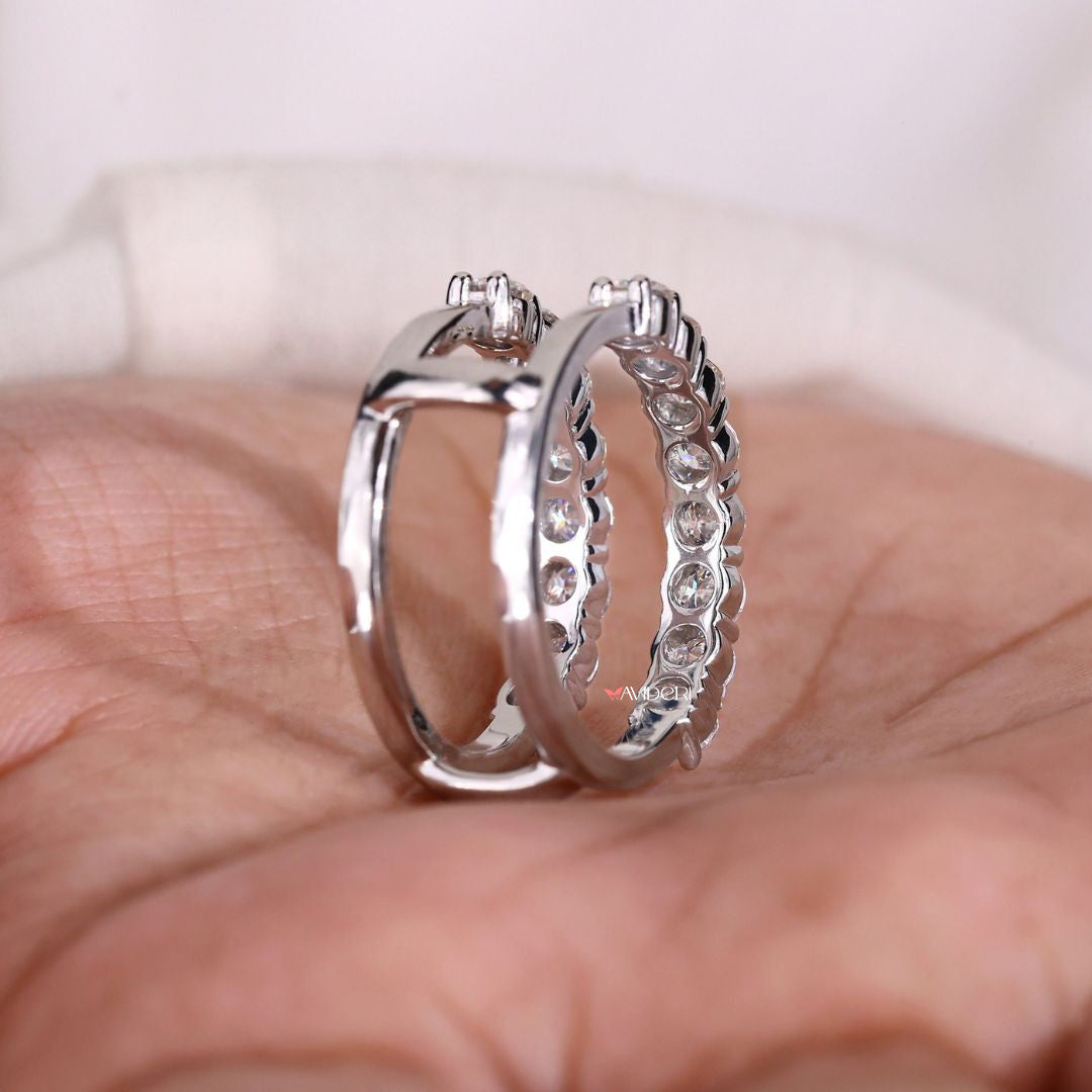 White gold band provides a sleek, modern design.