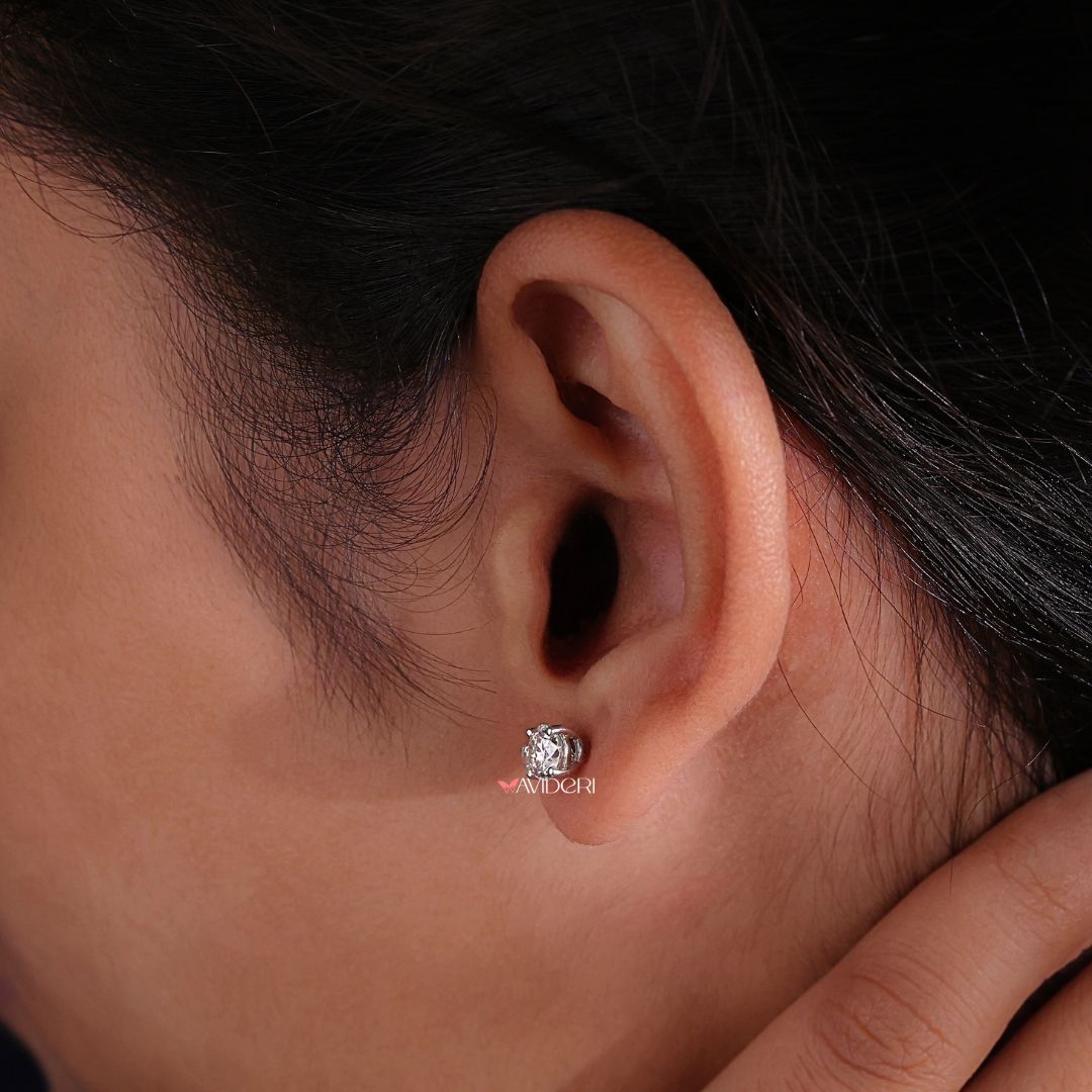 These handmade earrings with moissanite detail reflect pure artistry and a love for refined design.