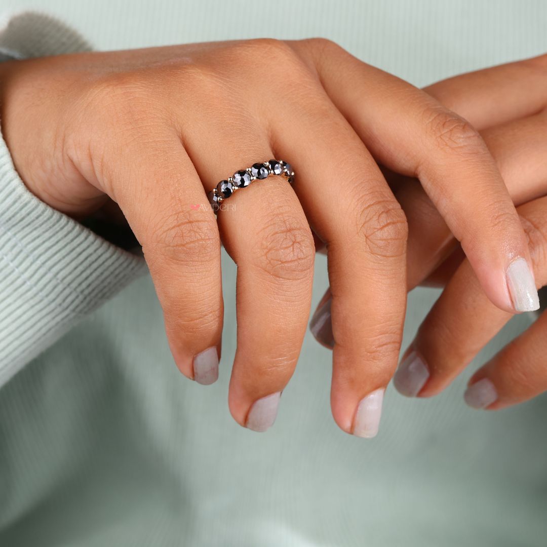 Rose cut moissanite wedding band shows vintage charm and shine.