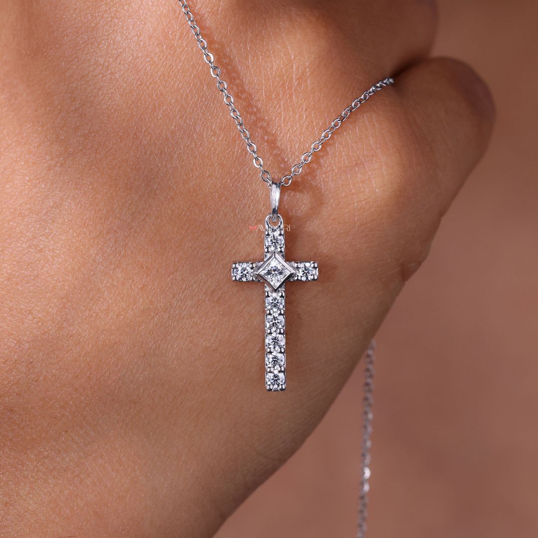 Cross pendant necklace perfect for meaningful moments