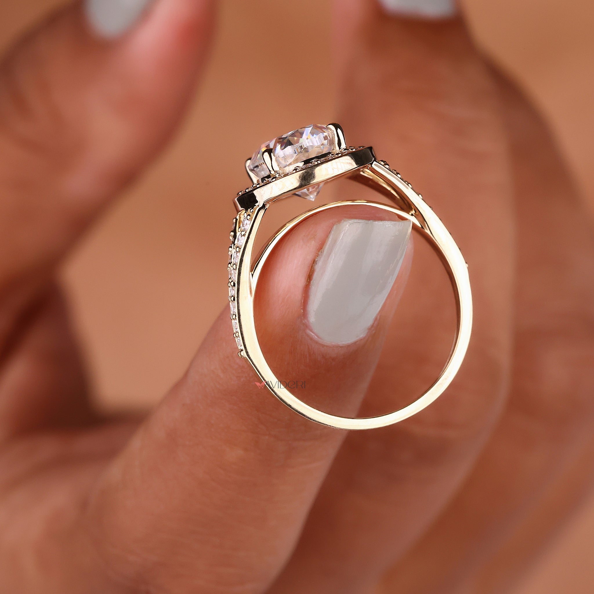 Yellow gold engagement ring for a warm and classic look.