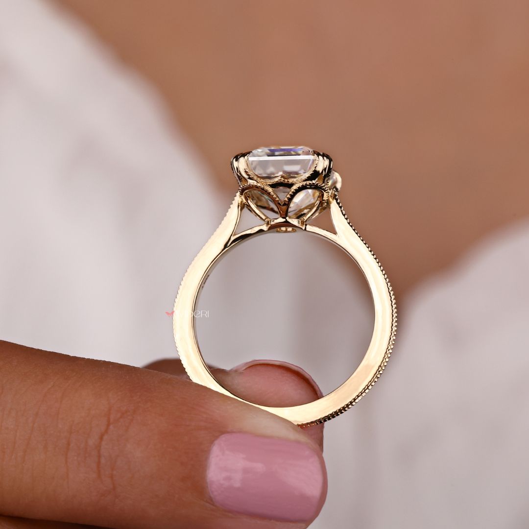Beautiful yellow gold engagement ring with vintage appeal