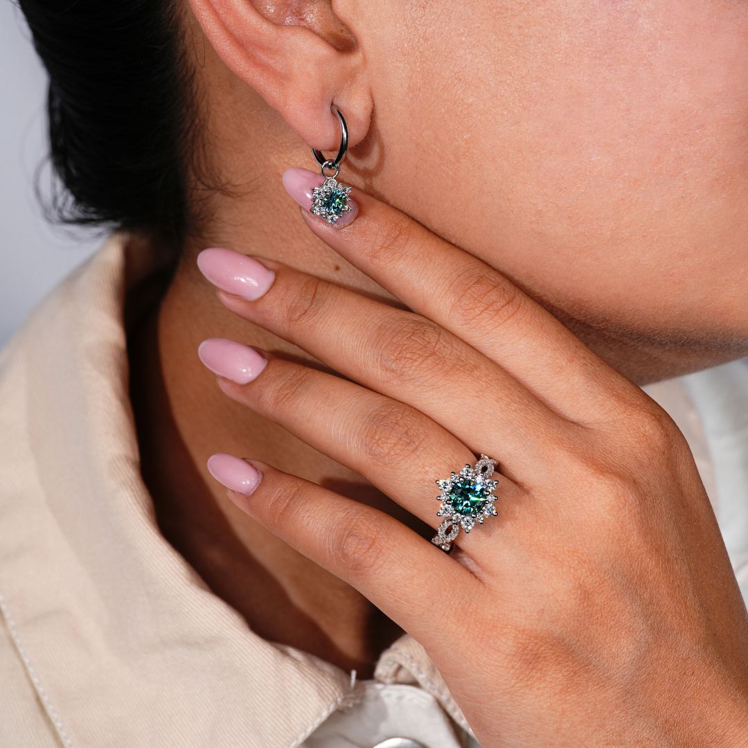 Sophisticated round diamond earrings studs with a classic and radiant look.