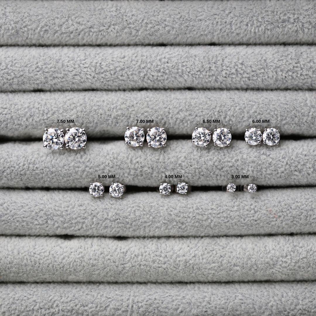 These round earrings have a simple, classic design.