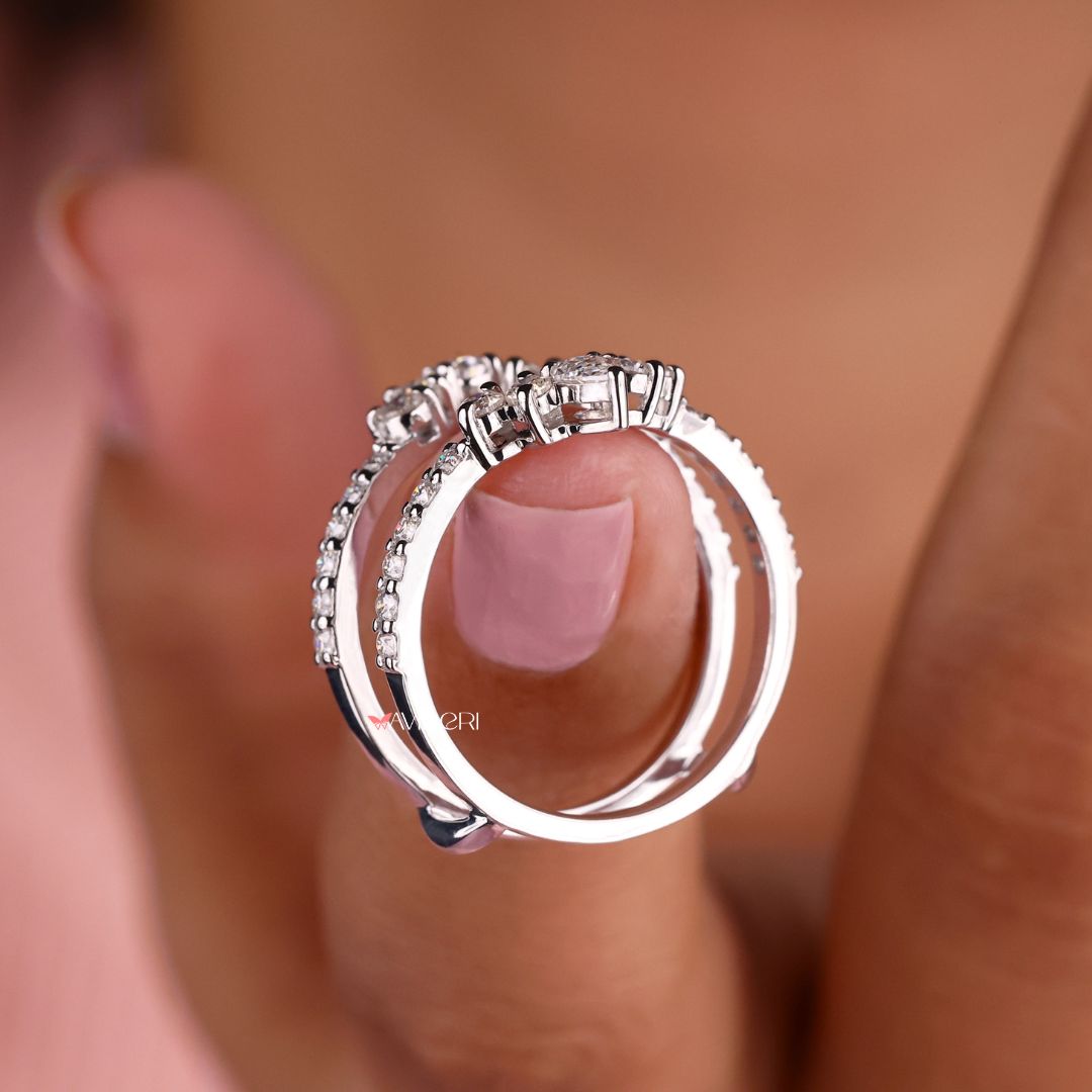 This round moissanite band shines with bright clarity.