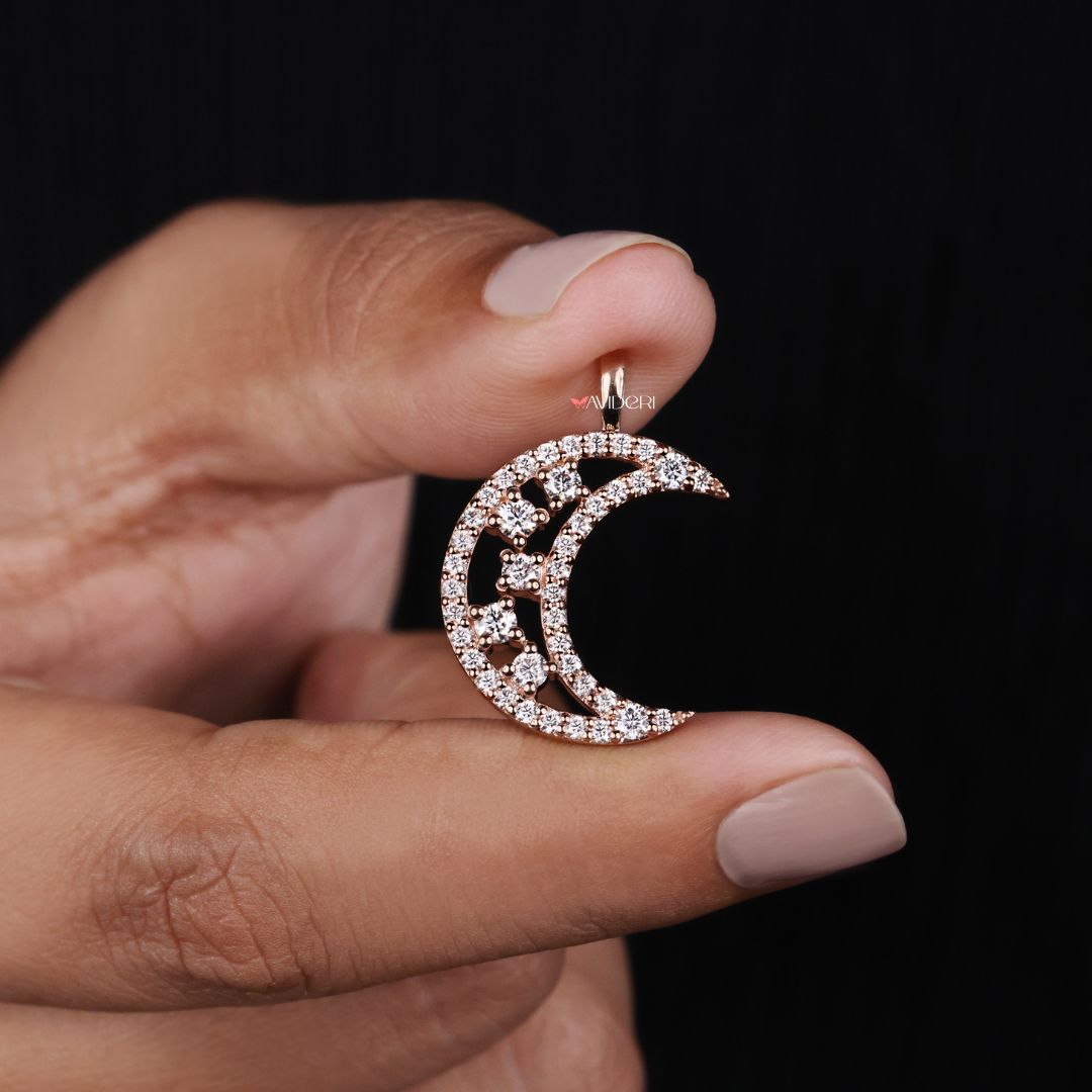 Round cut moissanite pendant features radiant sparkle in every angle.