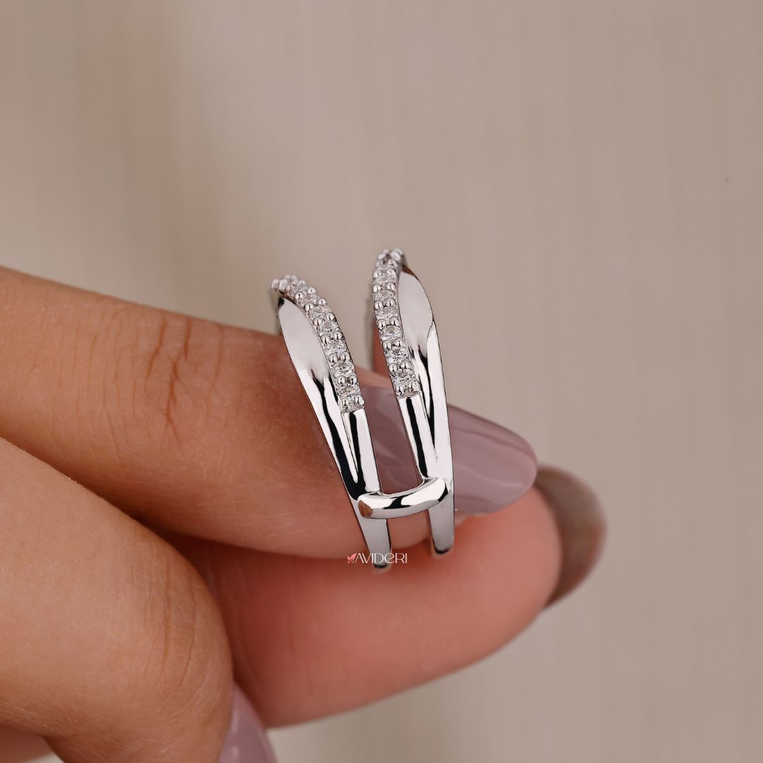 This handmade band showcases fine craftsmanship and attention to detail.