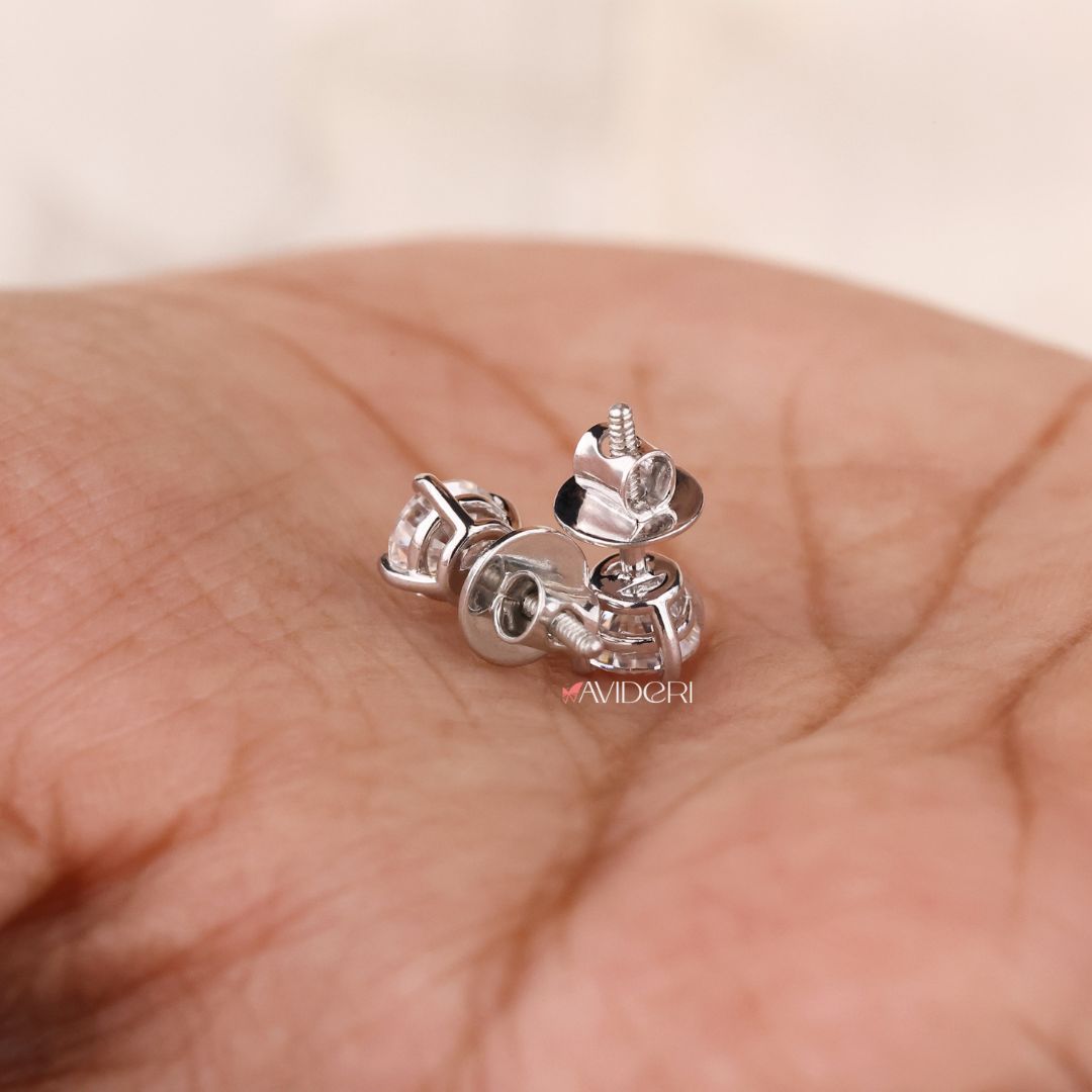 These avideri earrings are designed with elegance and quality, perfect for those who appreciate detailed design.