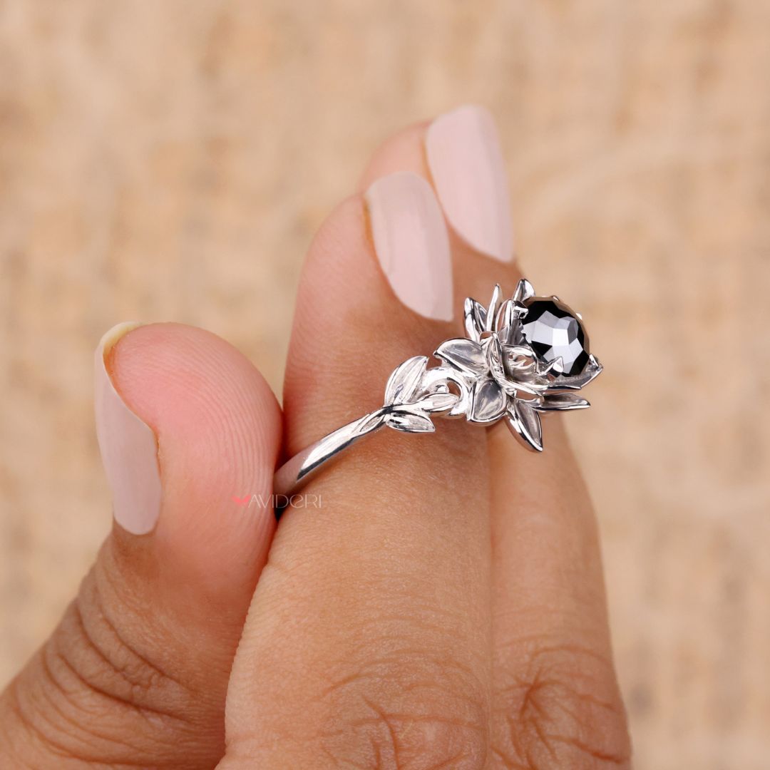 4 prong ring ensuring secure and stylish diamond settings