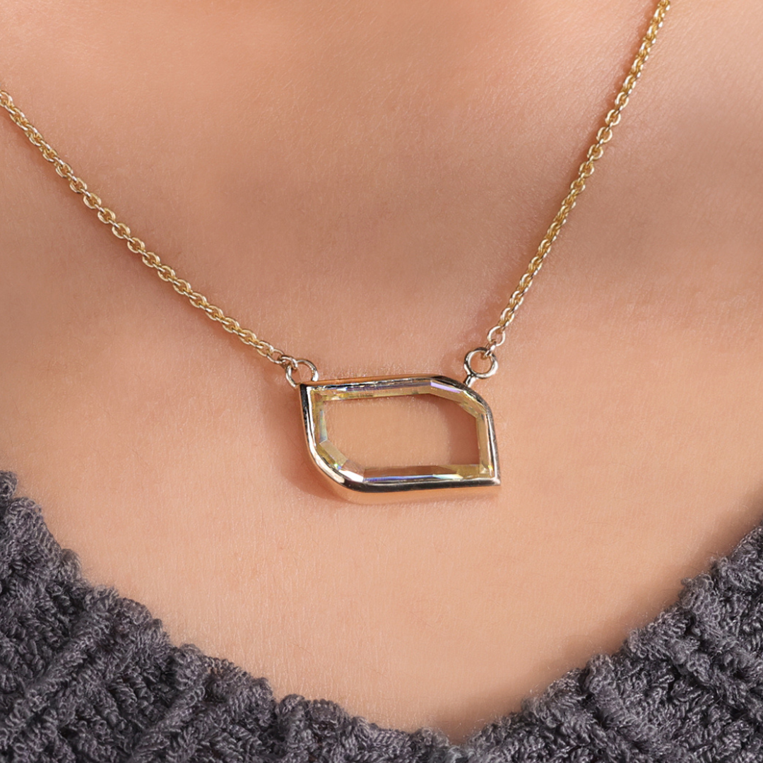 Antique portrait pendant showcases vintage beauty with fine craftsmanship.