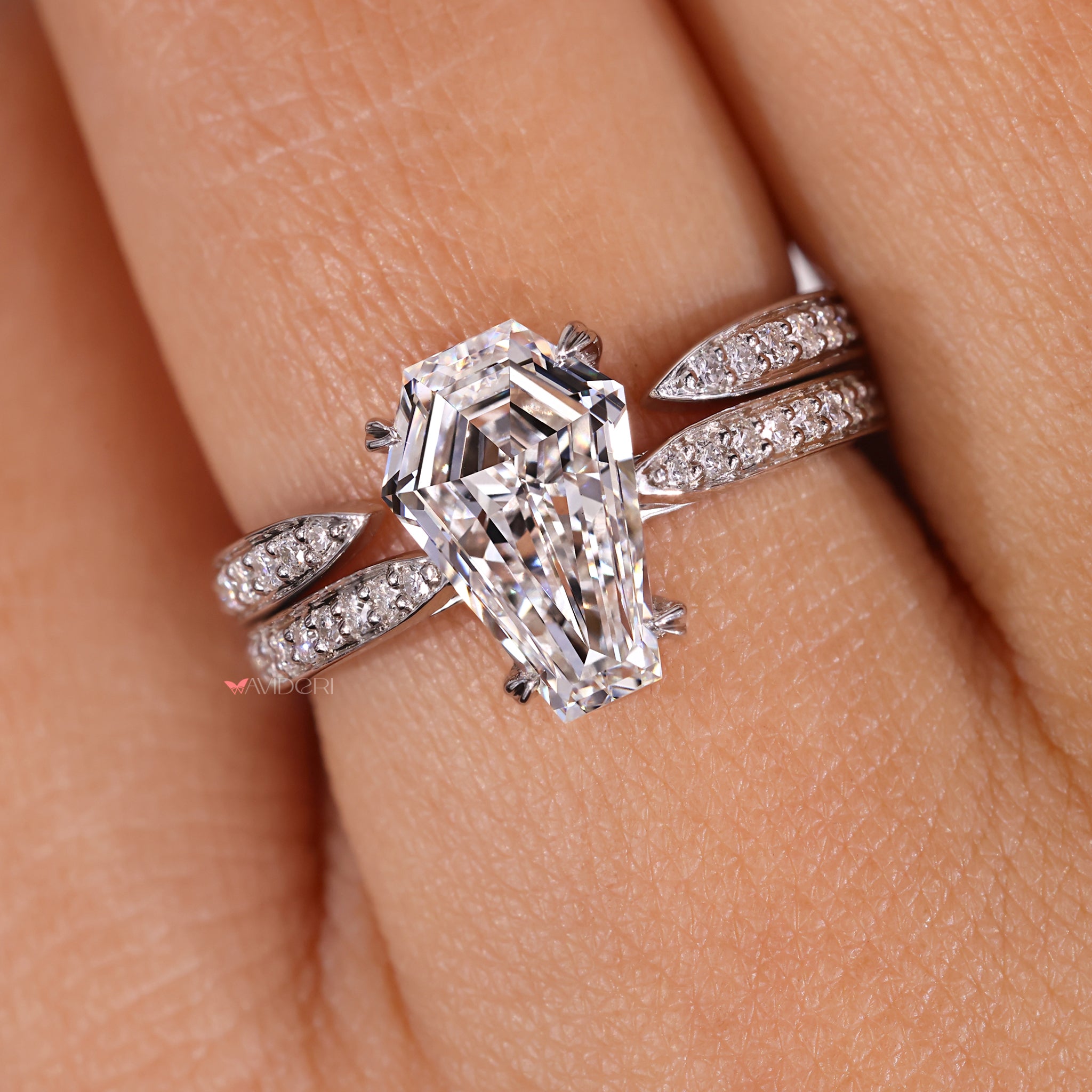 A round cut wedding band offers a clean, classic style.