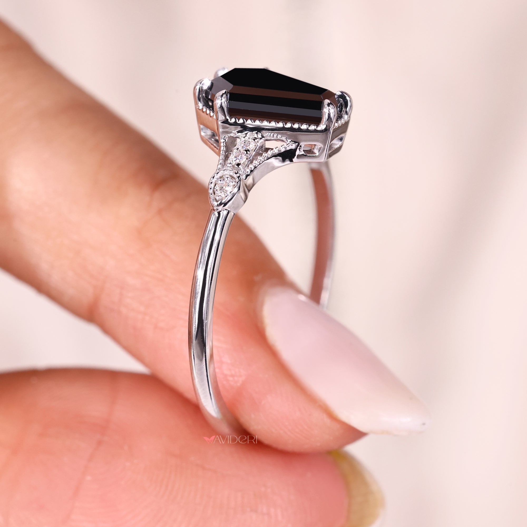 Vintage engagement ring that combines history and modern luxury.