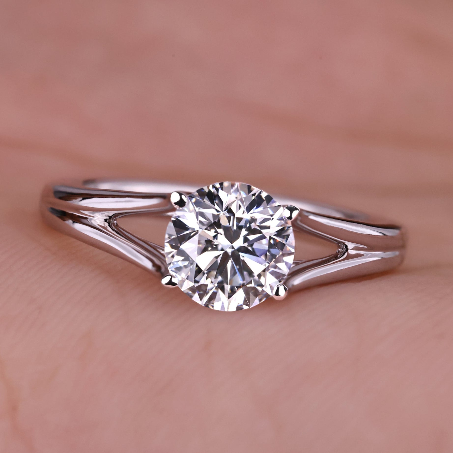 Solitaire engagement ring featuring a timeless design and perfect craftsmanship for special moments.