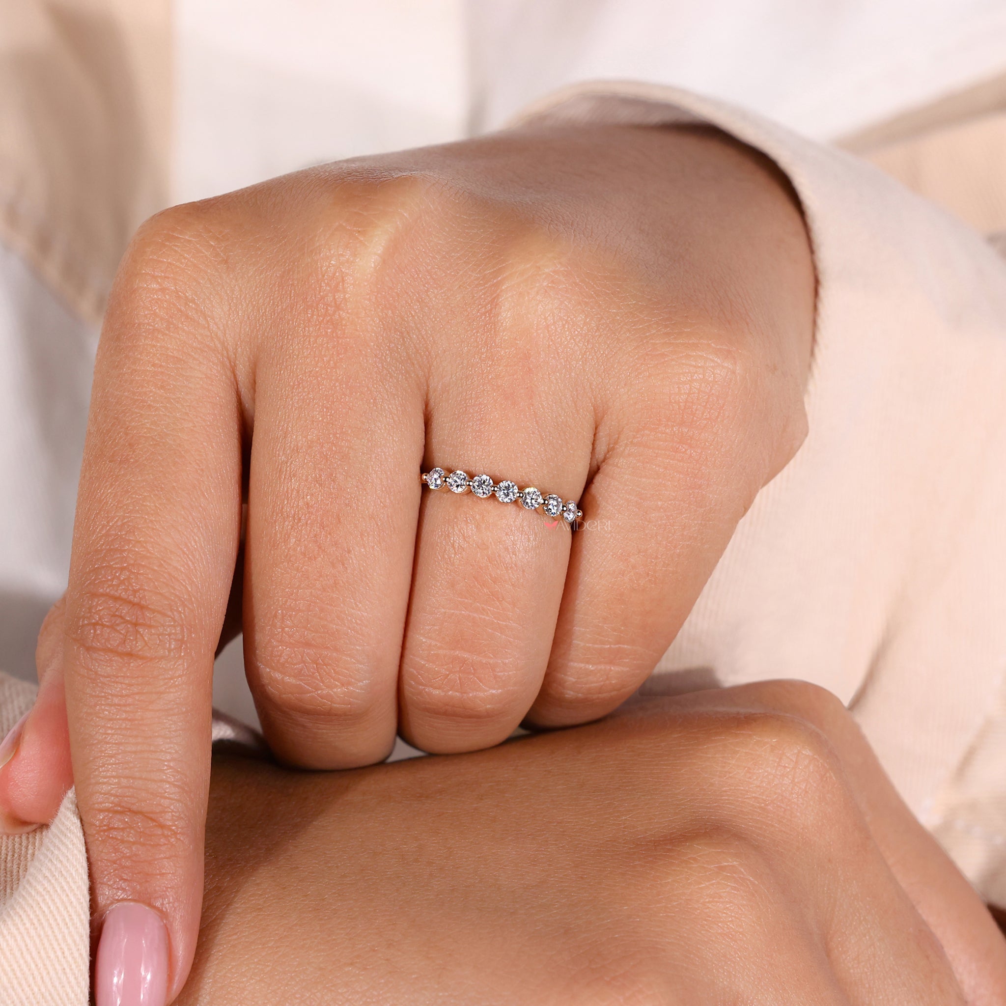 Elegant jewelry piece featuring an igi certified lab-grown diamond band.