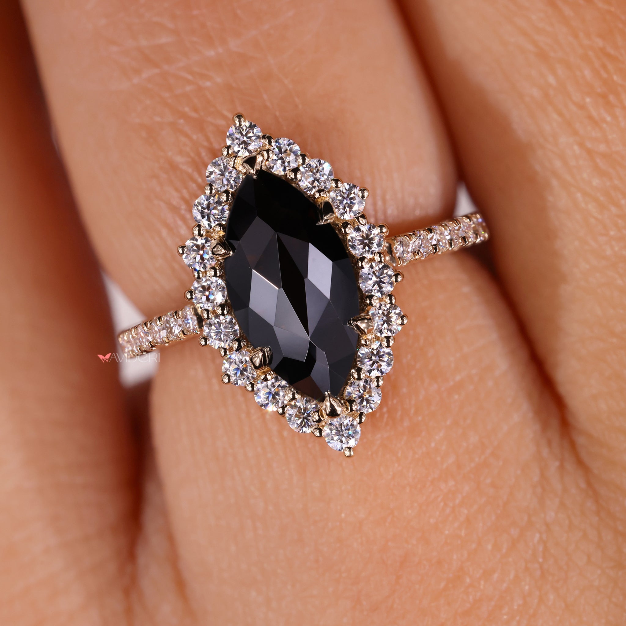 6 claw prong ring with secure mount