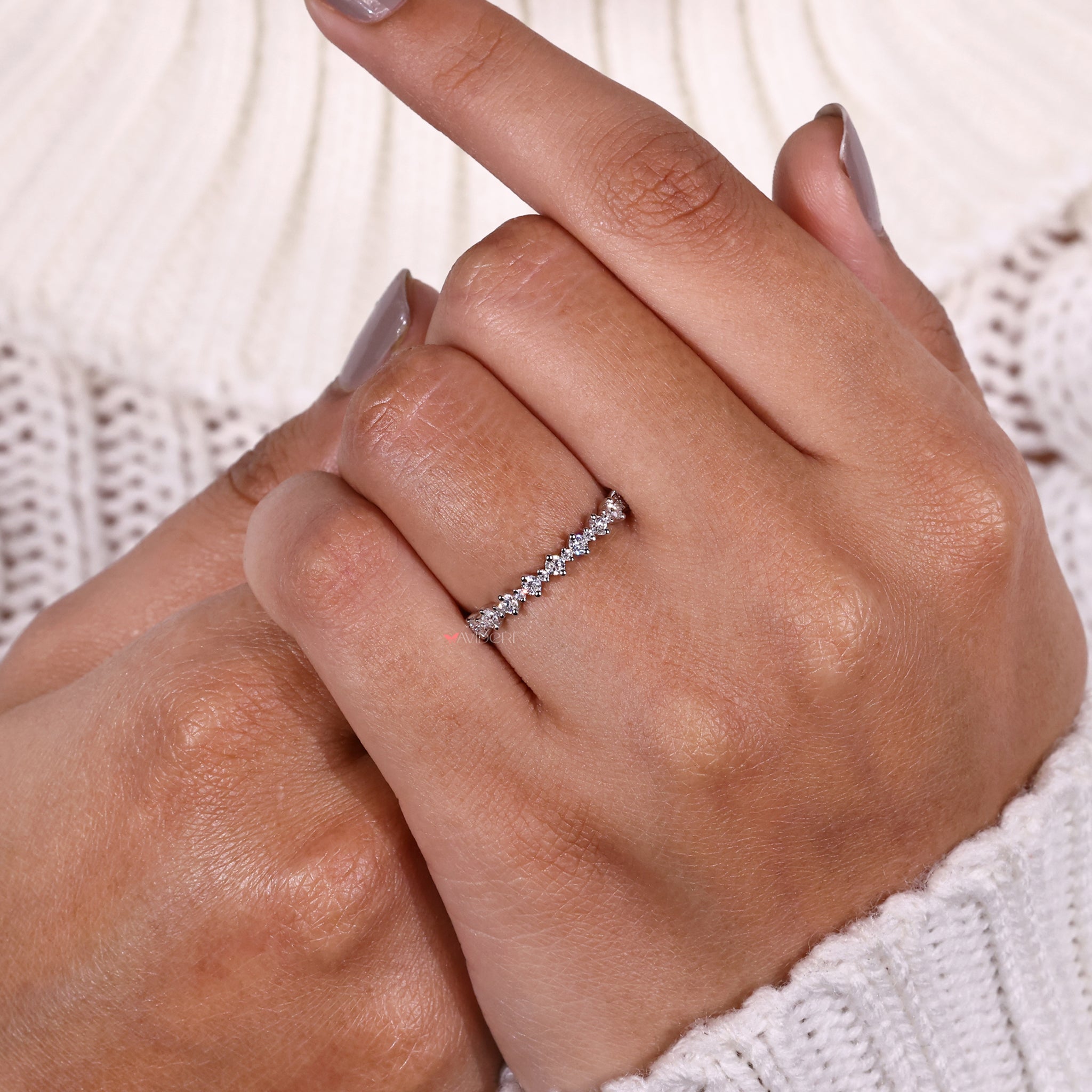 Beautiful handmade jewelry with intricate designs and high-quality diamonds.