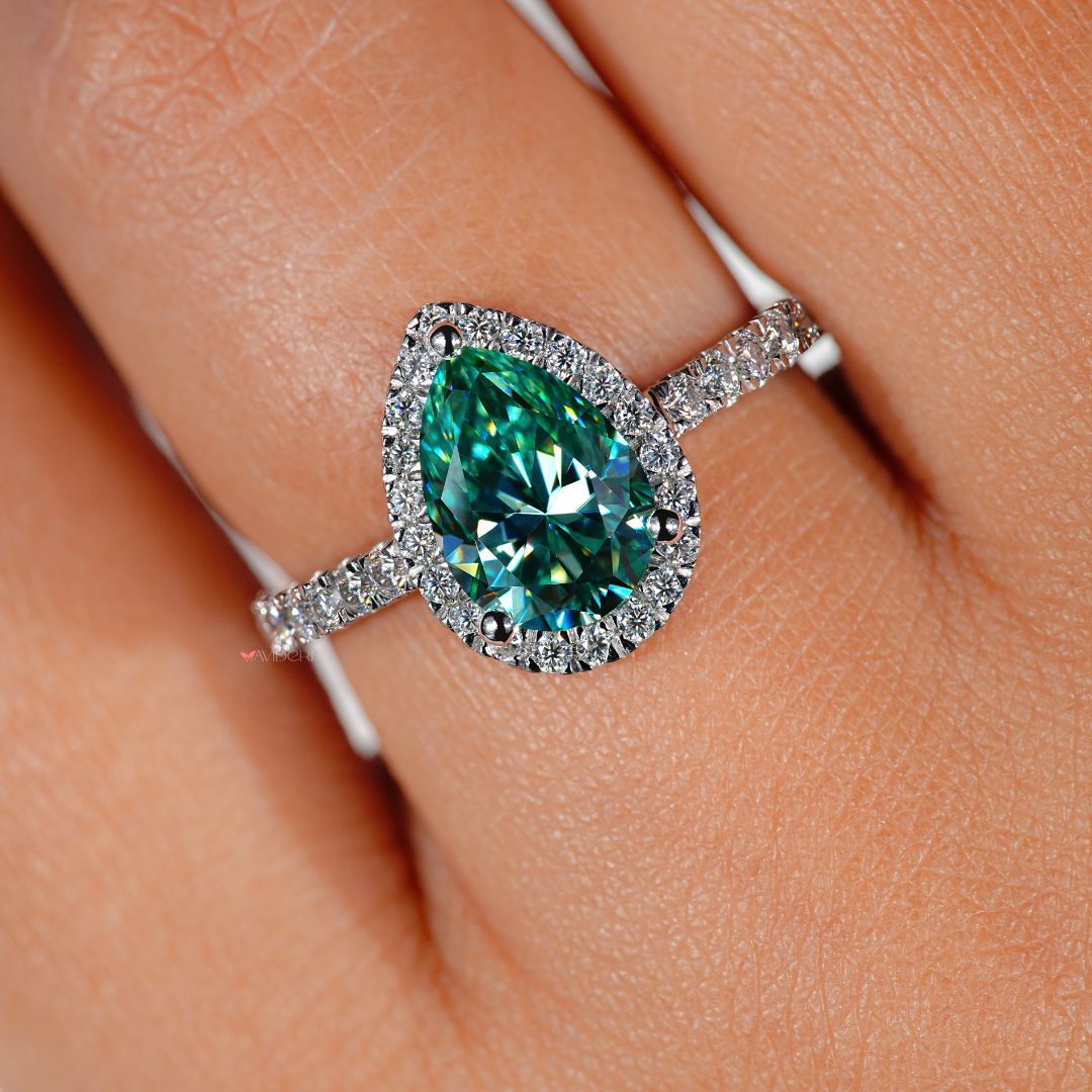 Beautiful pear shaped ring crafted for special occasions.