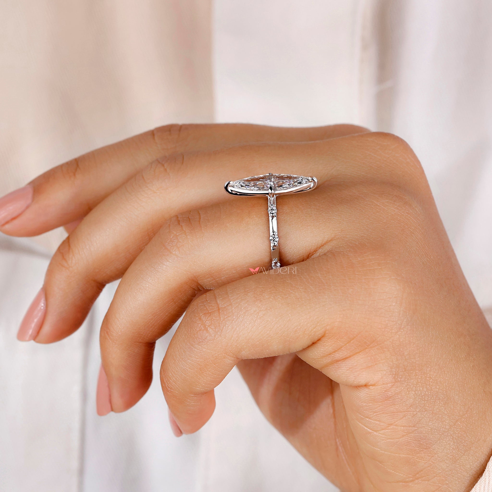 4 prong ring with handmade jewelry.