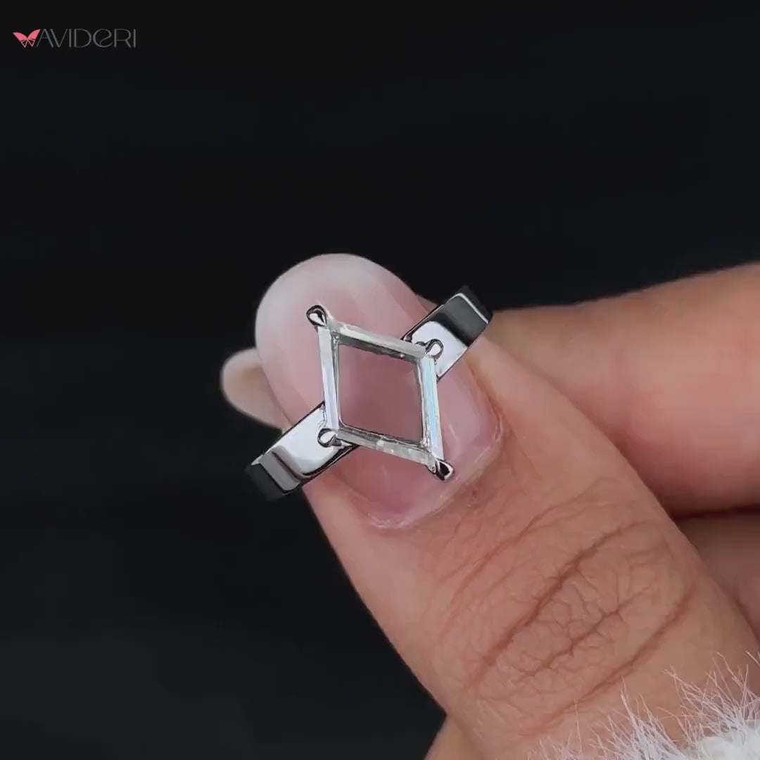 Avideri ring with a tapered shank, adorned with a Lab Grown Diamond in a solitaire design.