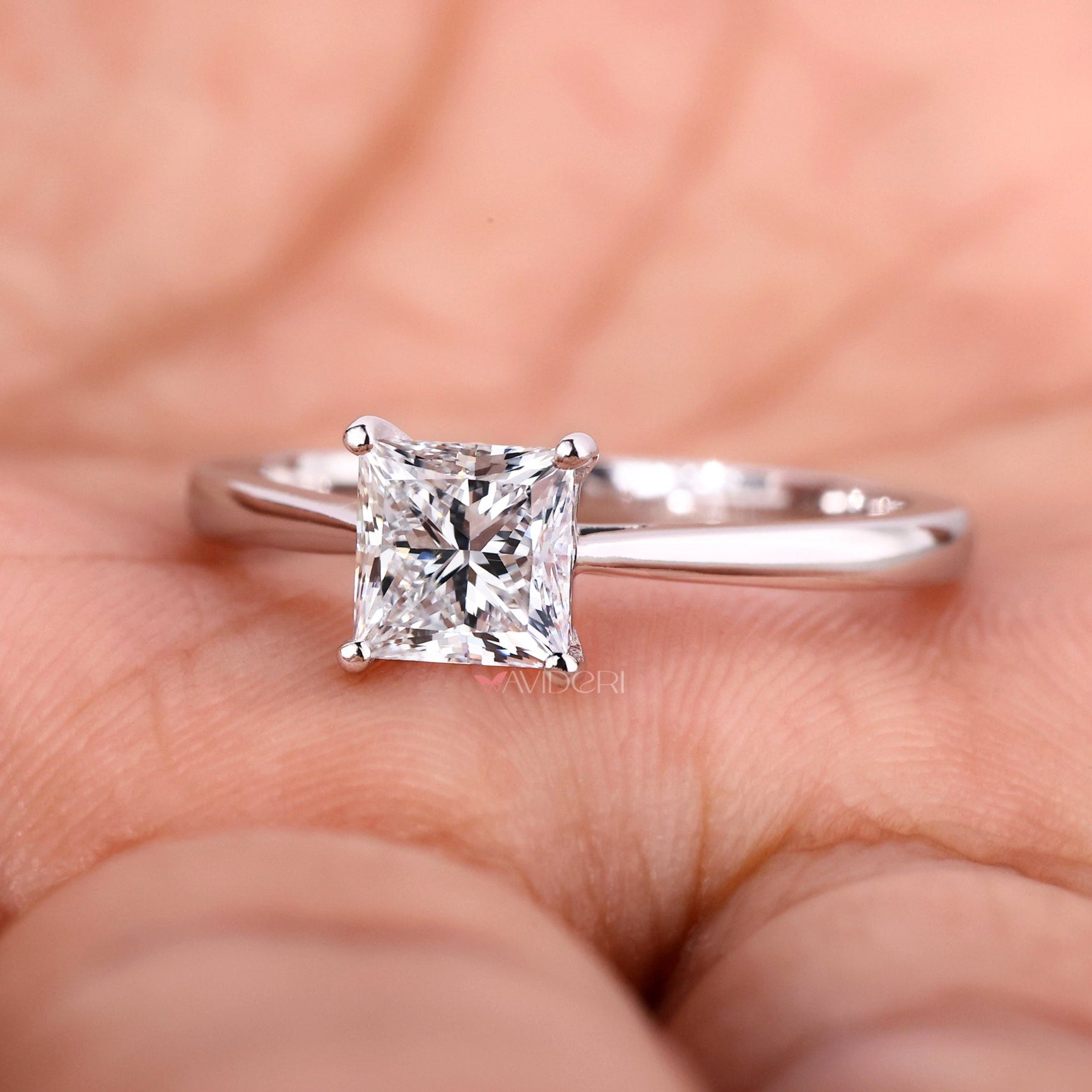 princess cut diamond engagement ring tapered ring shank