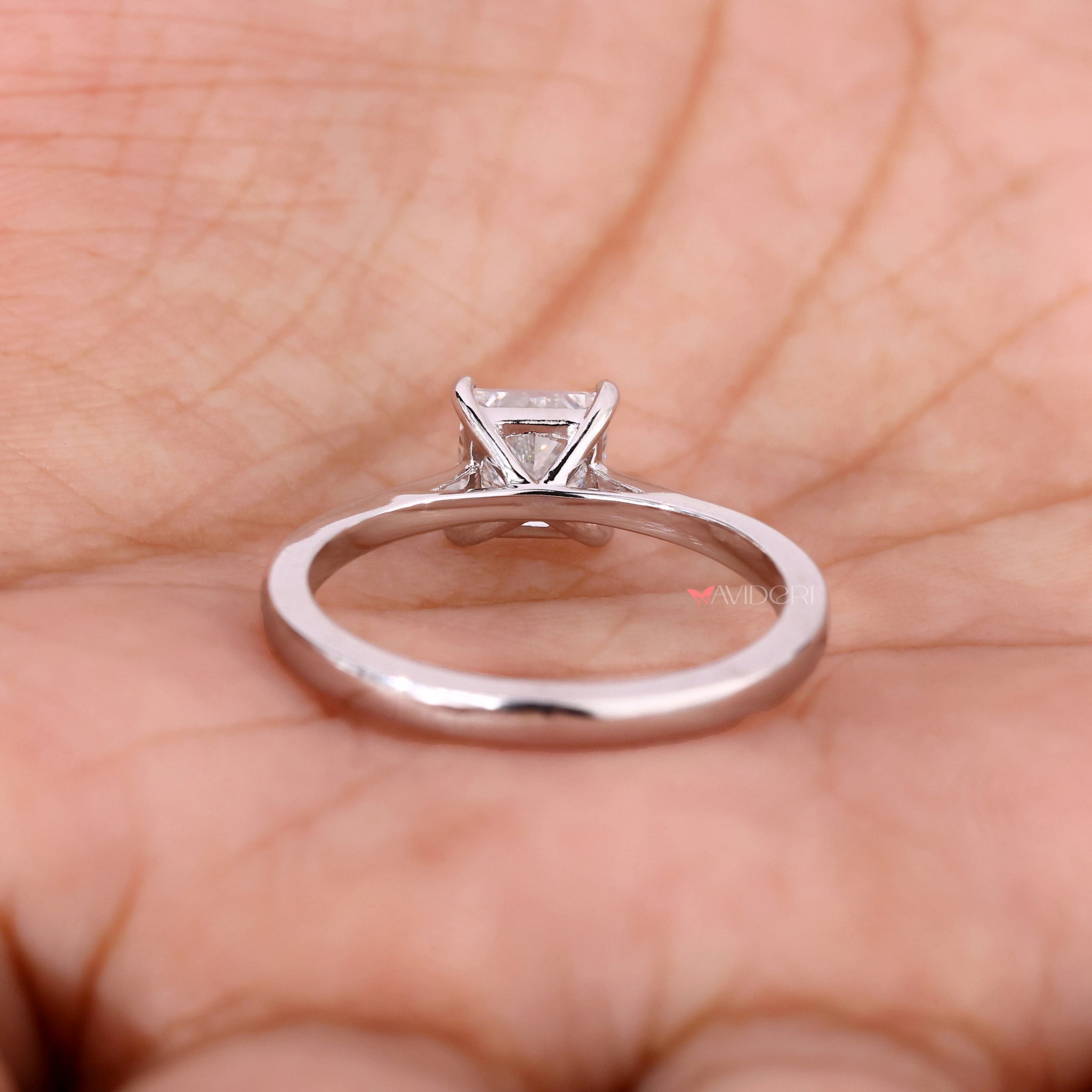 solitaire diamond ring cathedral setting engagement ring