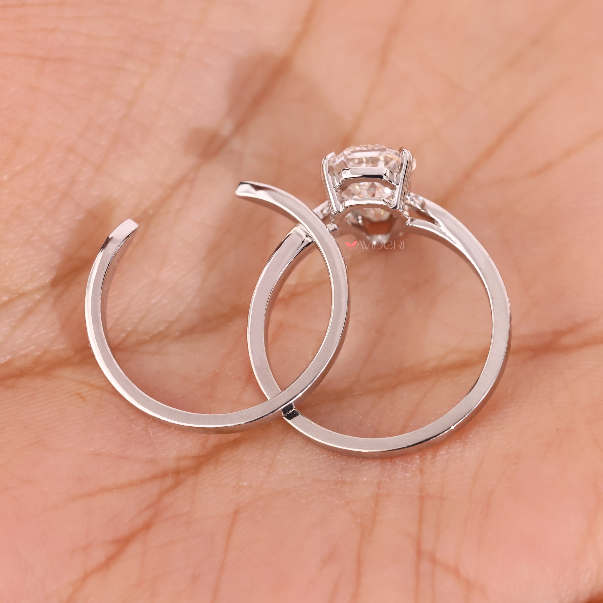 The pinch shank ring offers a sleek, modern design.