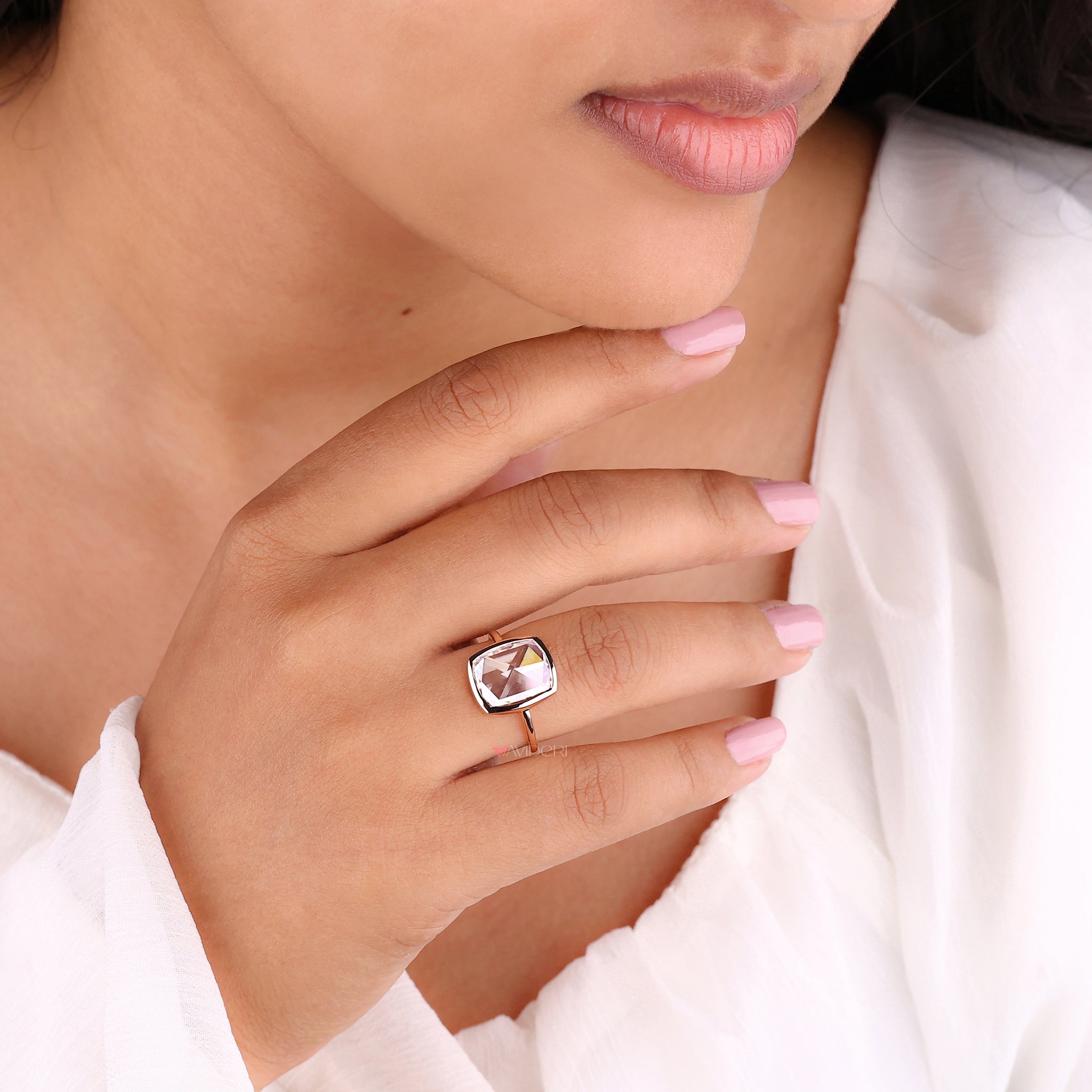 Bring graceful curves into focus with a cushion ring designed for subtle sophistication.
