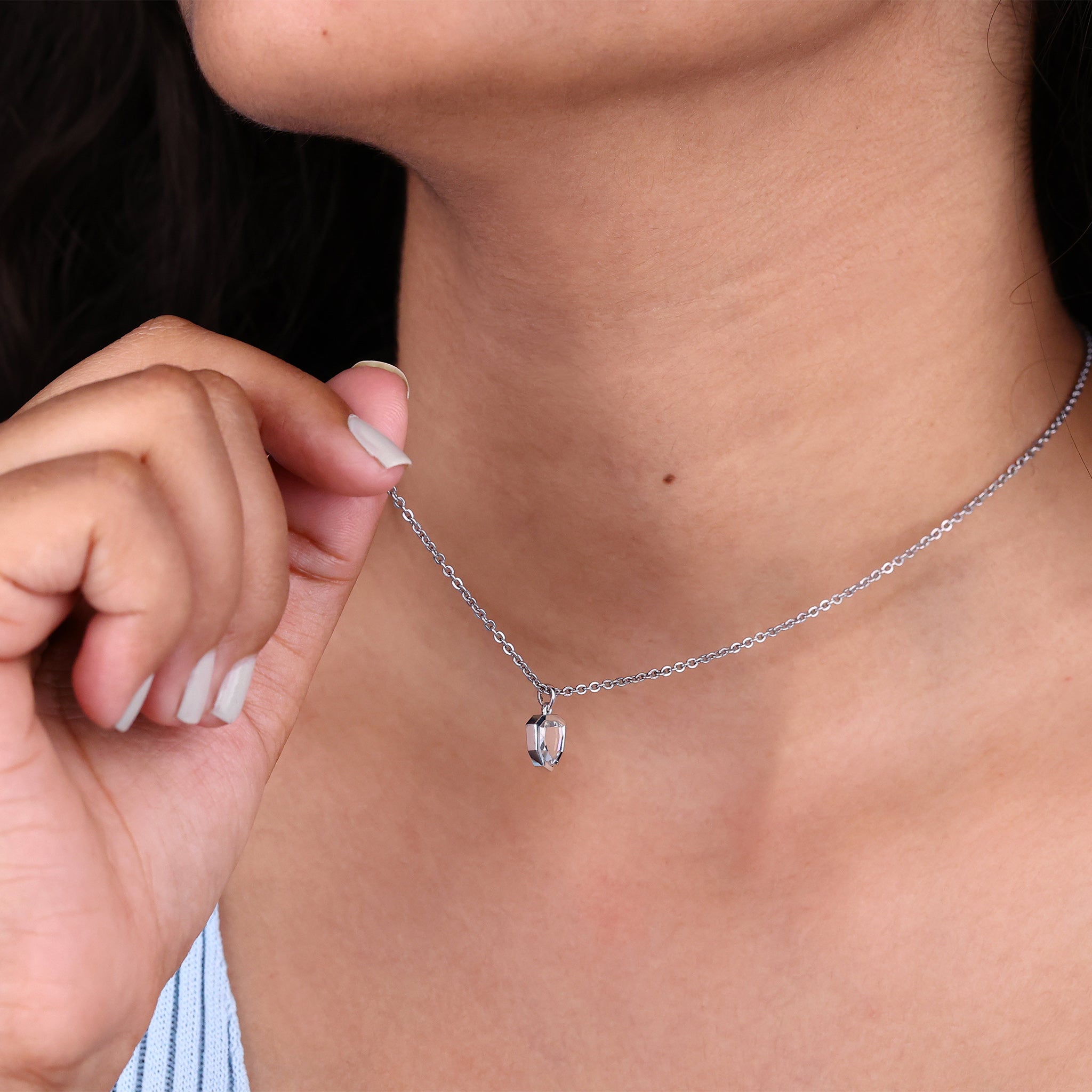 Bezel Setting Pendant, featuring a secure and sleek bezel setting that highlights the stone.