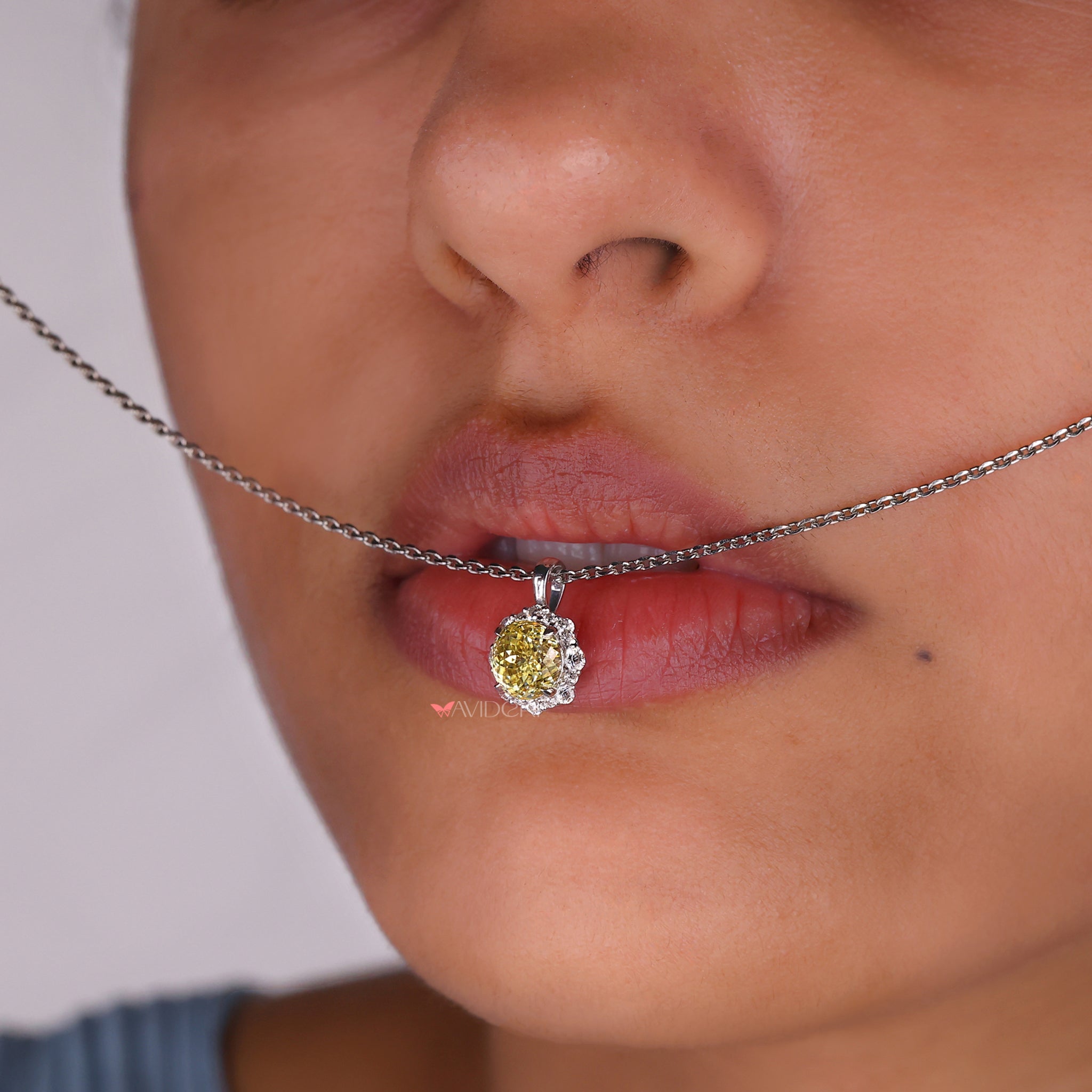 Birthday gifts pendant designed to celebrate a special occasion.