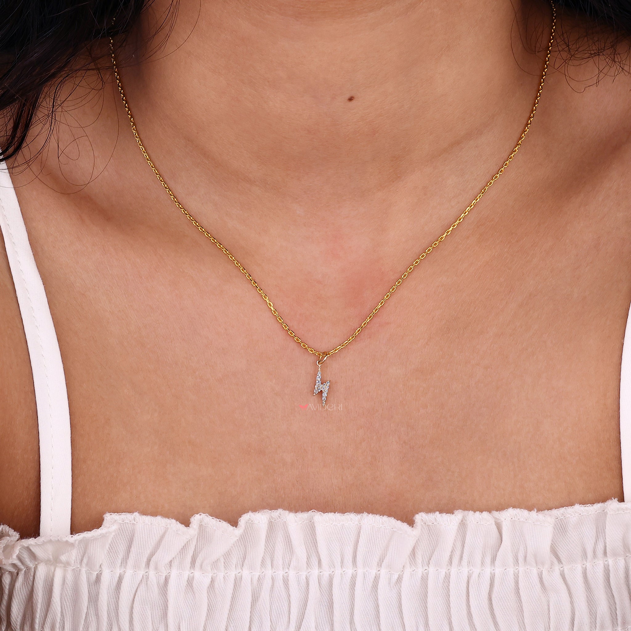 Moissanite pendant with brilliant clarity and shine.