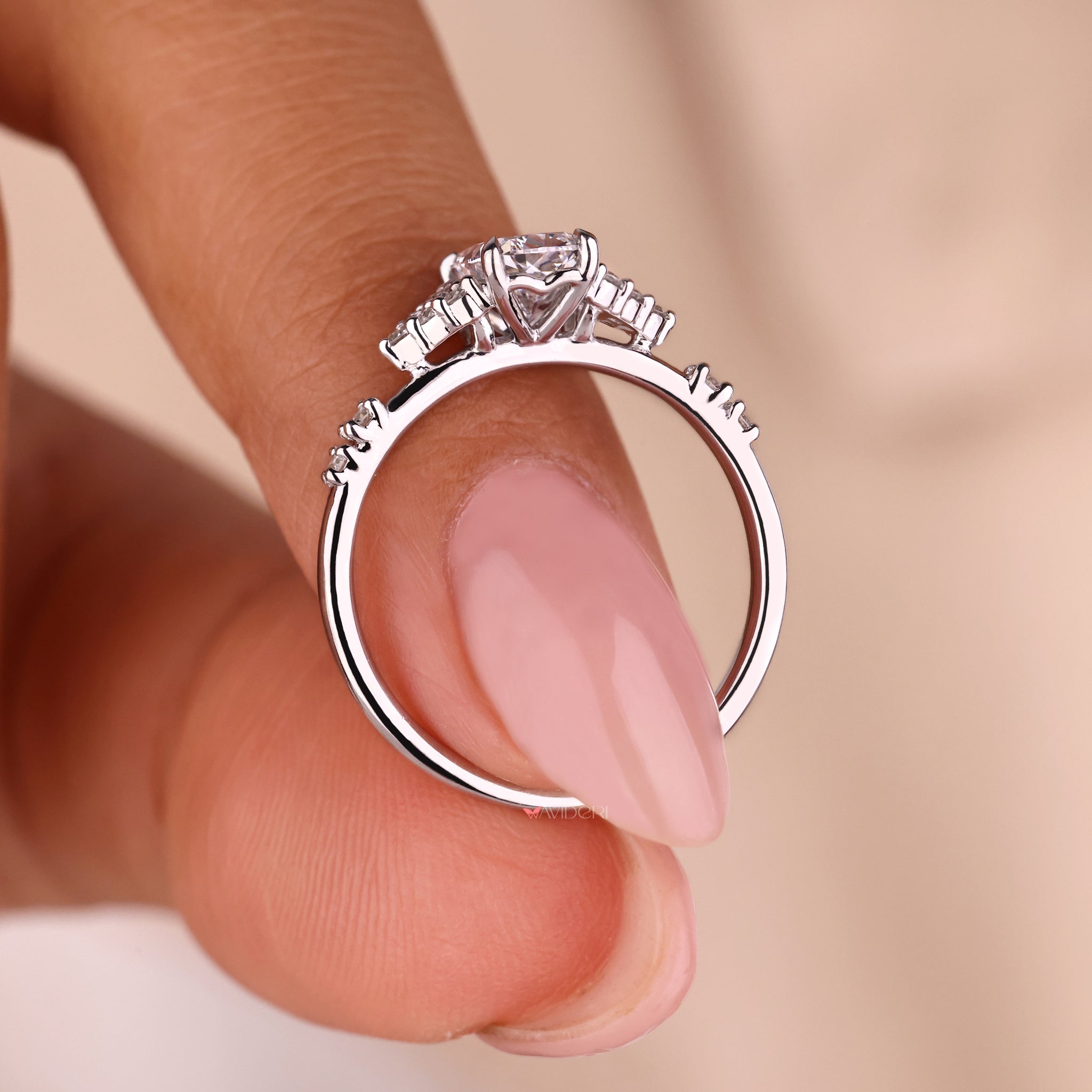 White gold engagement ring blending modern style with classic beauty.
