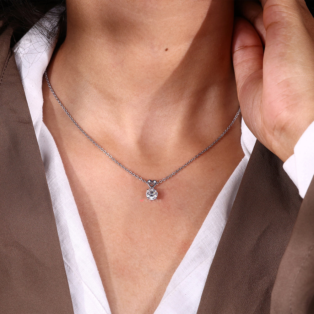 Solitaire pendant featuring a stunning round cut for a timeless and elegant look.