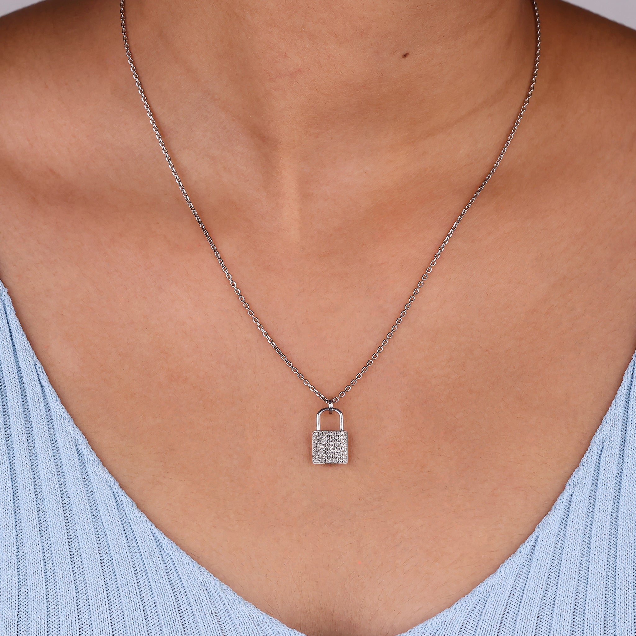 Birthday gifts pendant designed for a thoughtful celebration.