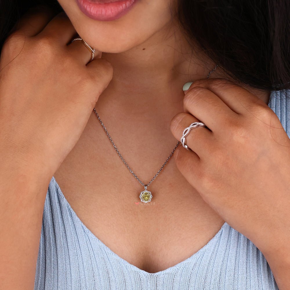 Portuguese cut pendant featuring intricate craftsmanship.
