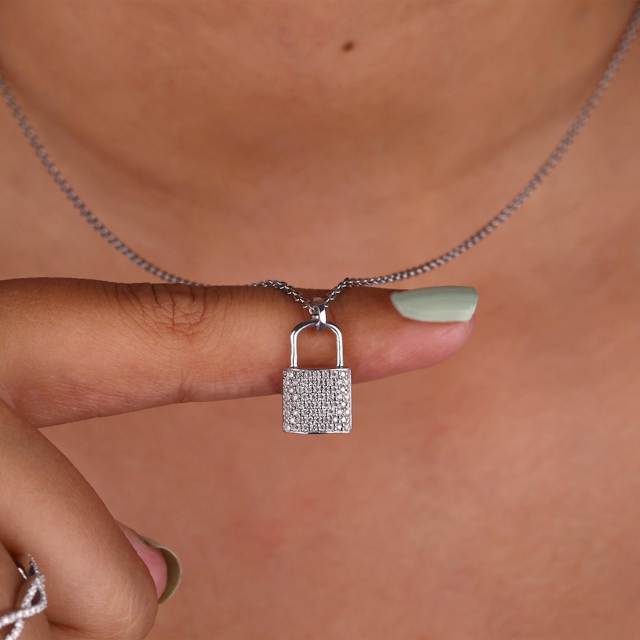 Graduation gift pendant perfect for marking a special achievement.