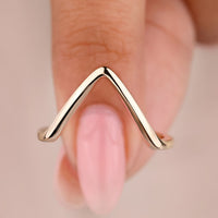 V Shaped Wedding Ring – Yellow Gold