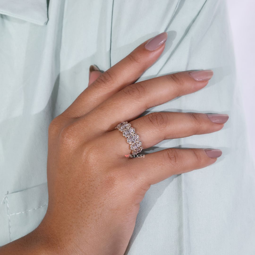 Avideri wedding band with unique prong setting.