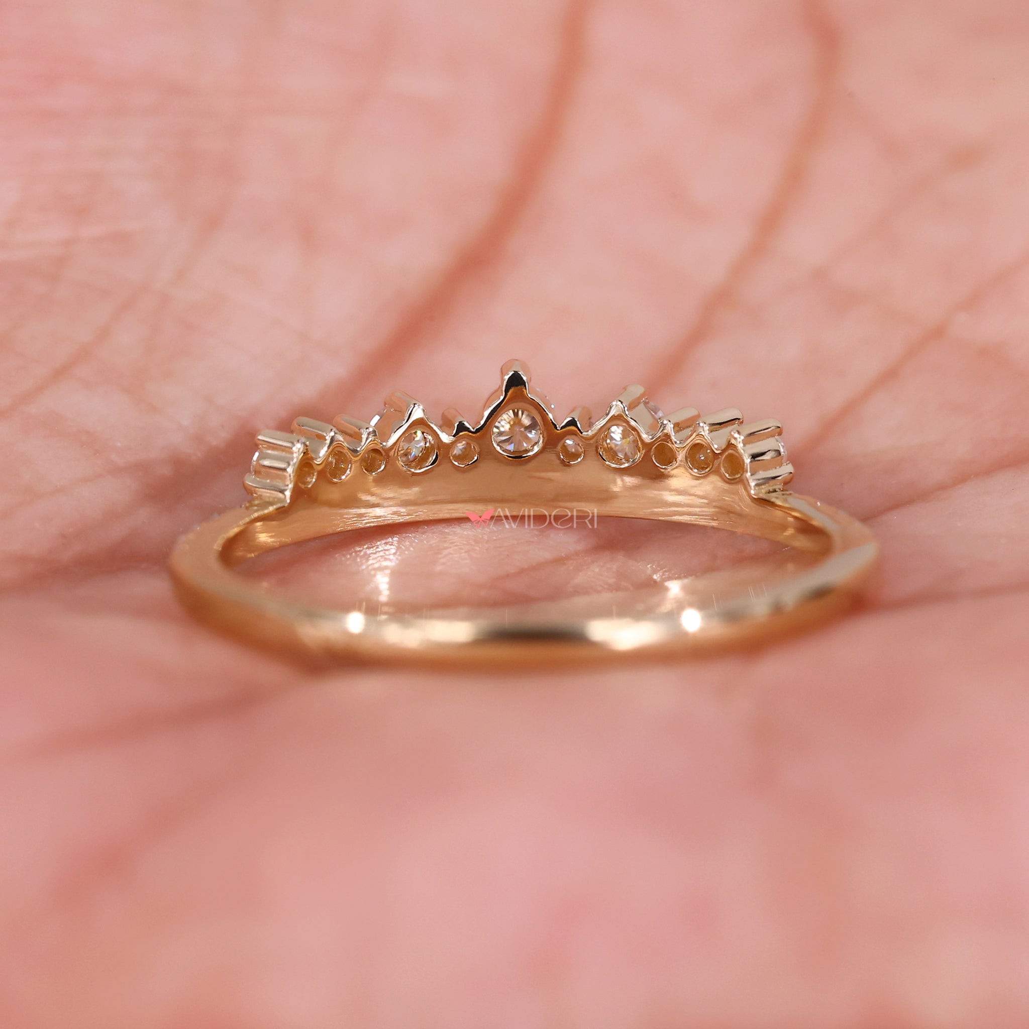 Yellow gold wedding band with a polished finish.
