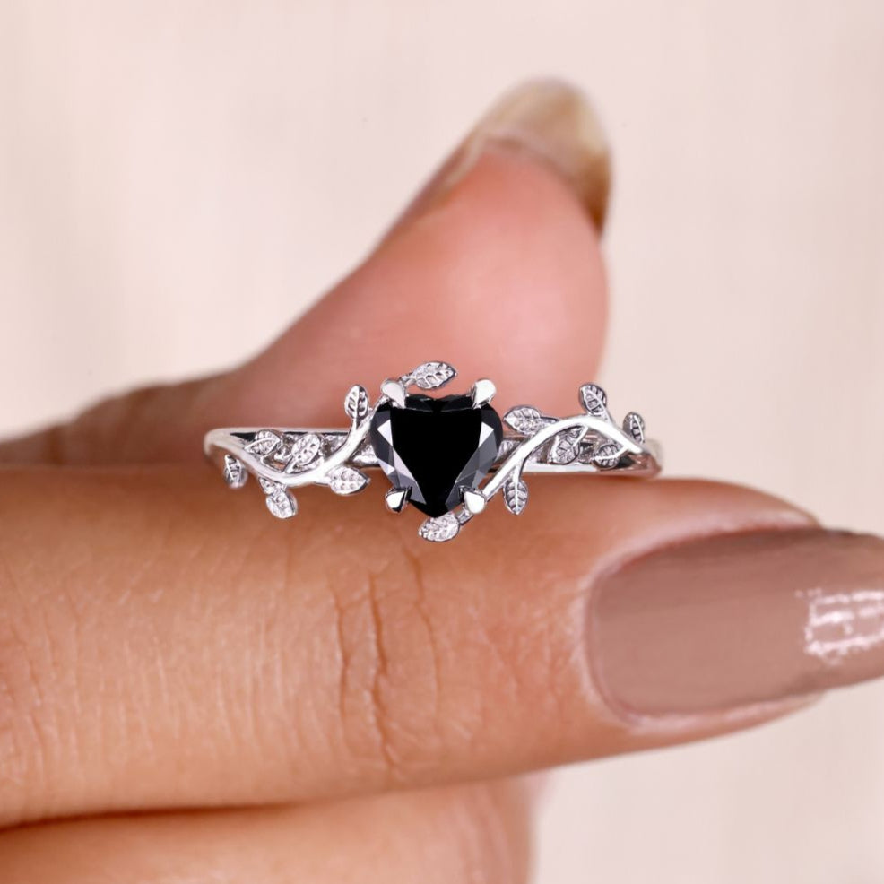 Heart cut engagement ring with a stunning heart cut ring design.
